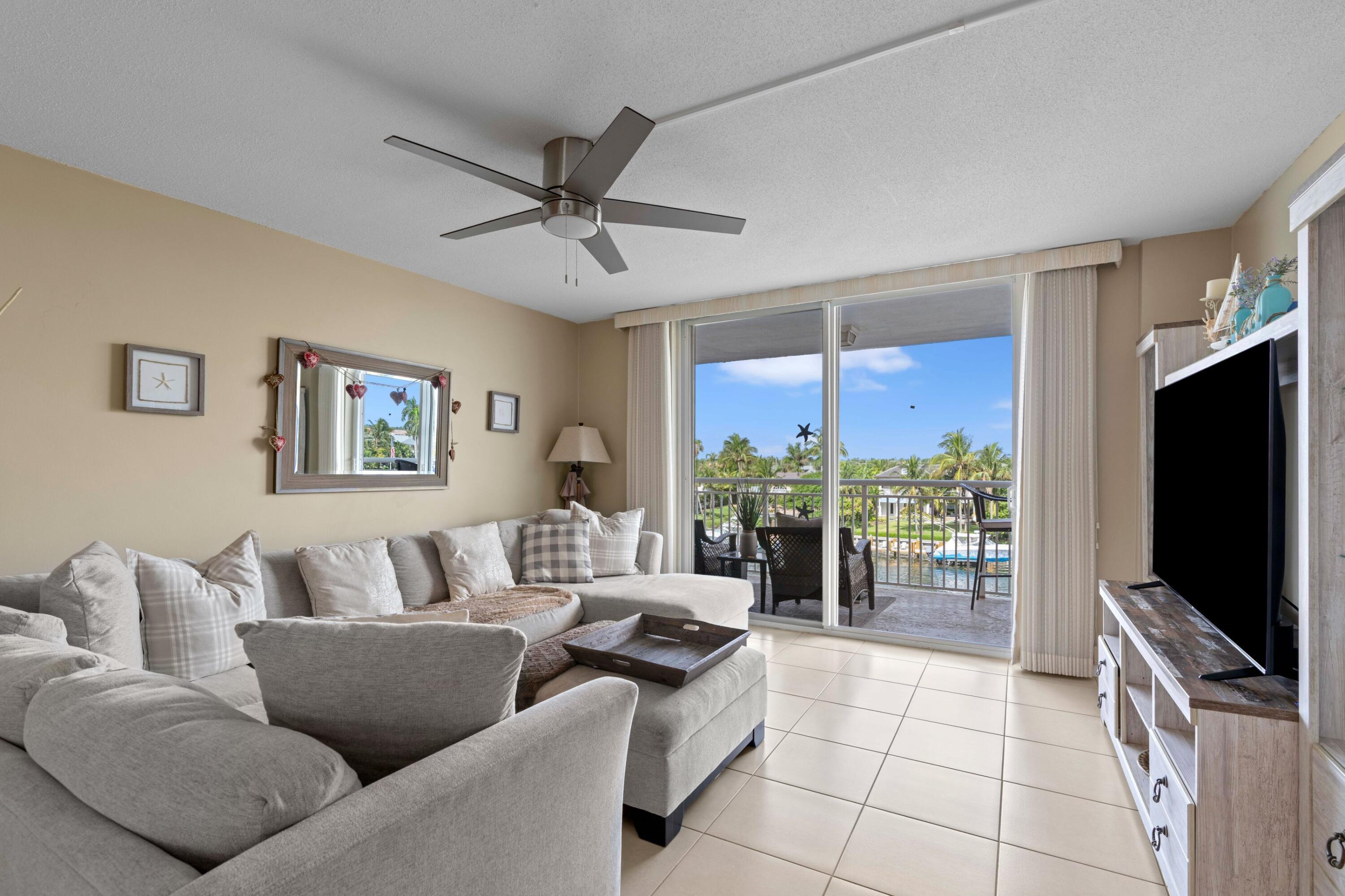 HILLSBORO LE BARON CONDO APTS - Residential