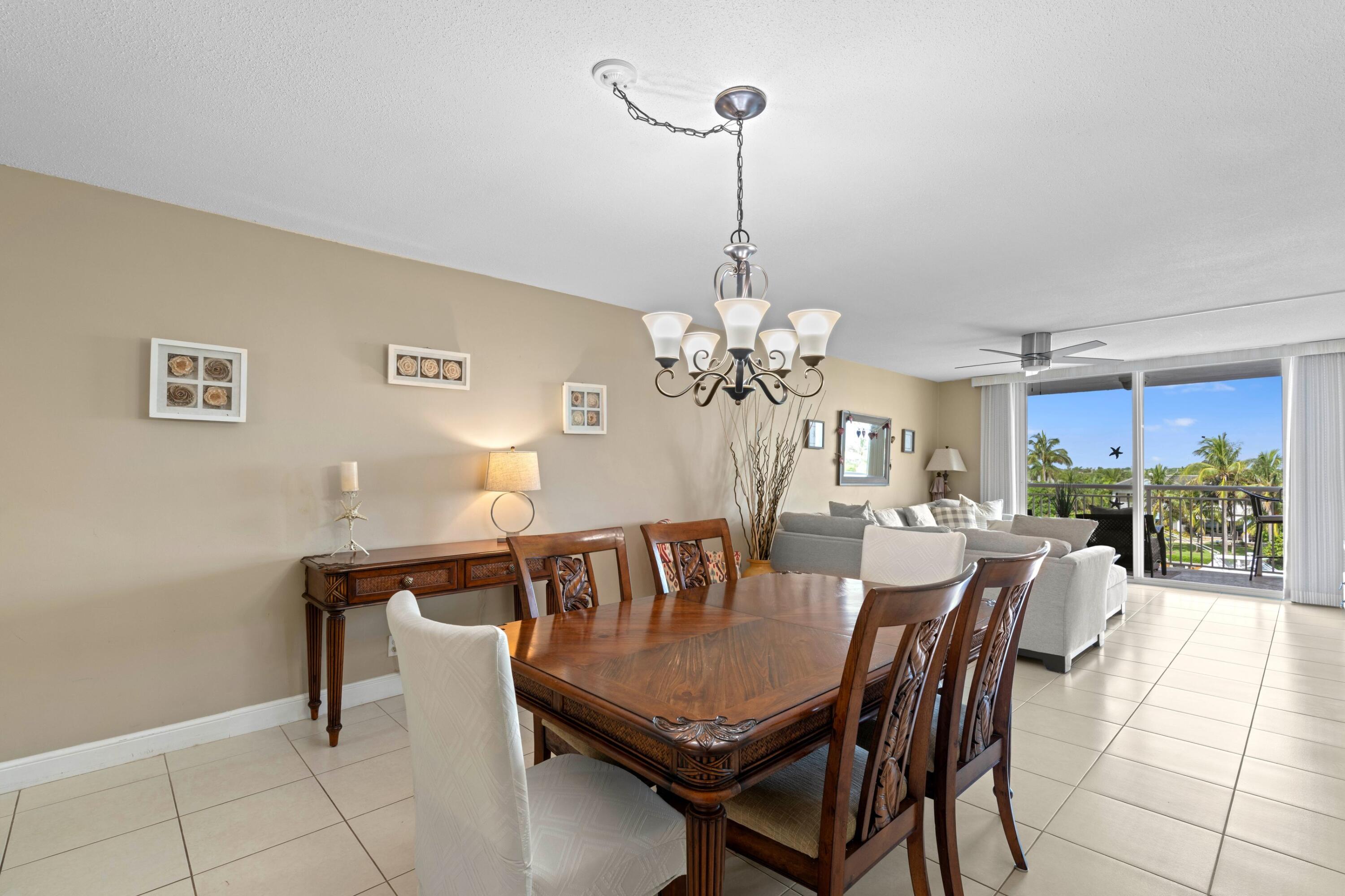 HILLSBORO LE BARON CONDO APTS - Residential