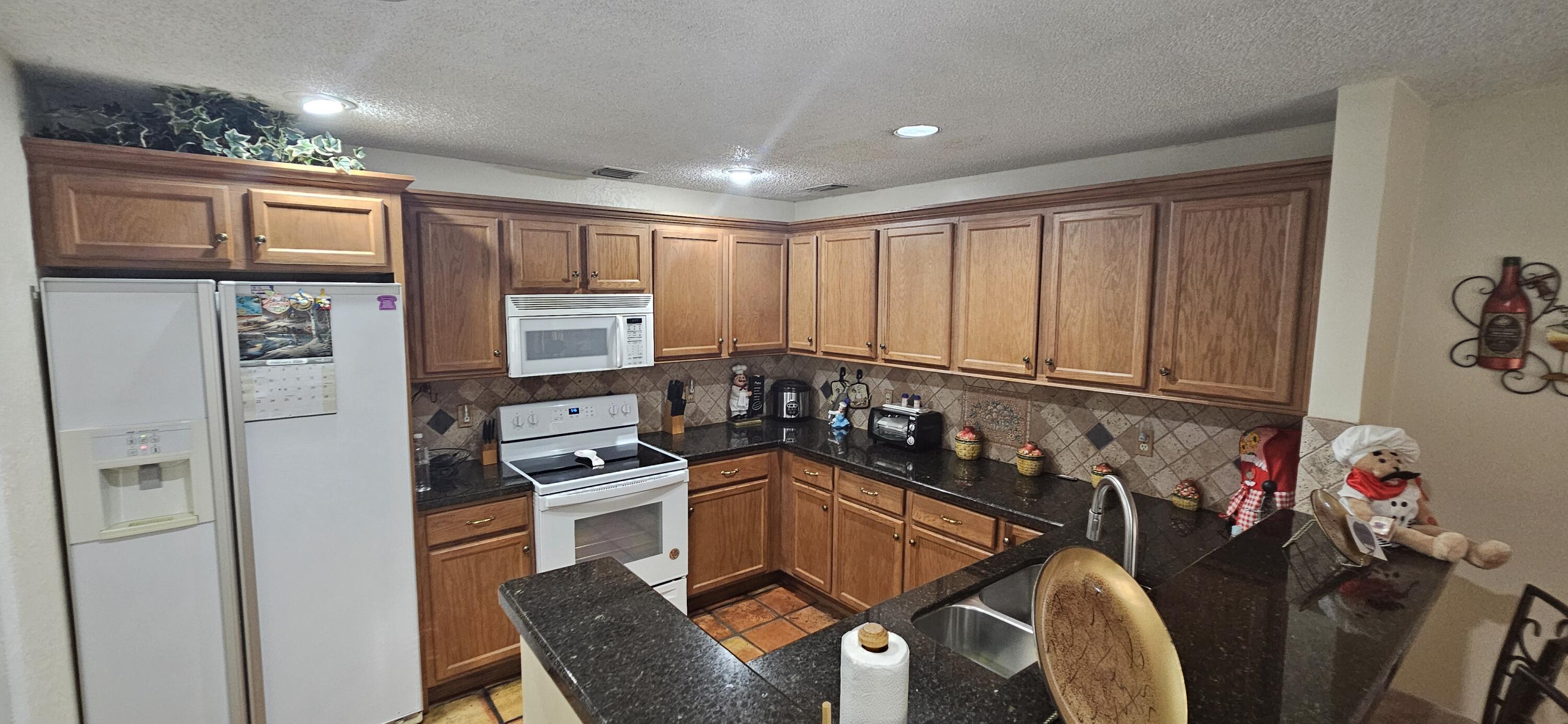 PORTOFINO CONDOMINIUM - Residential