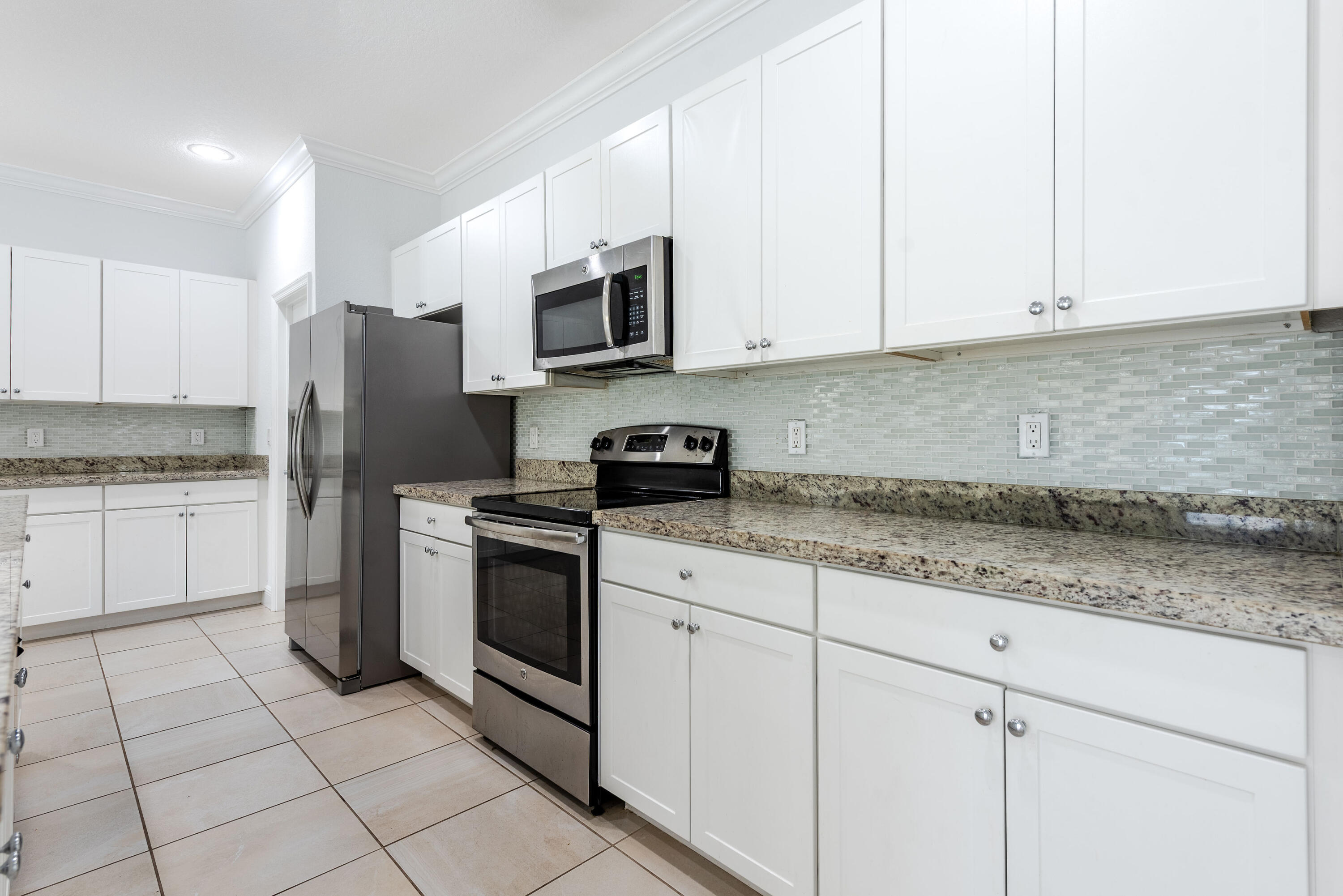 VIZCAYA FALLS PLAT 1 - Residential Lease