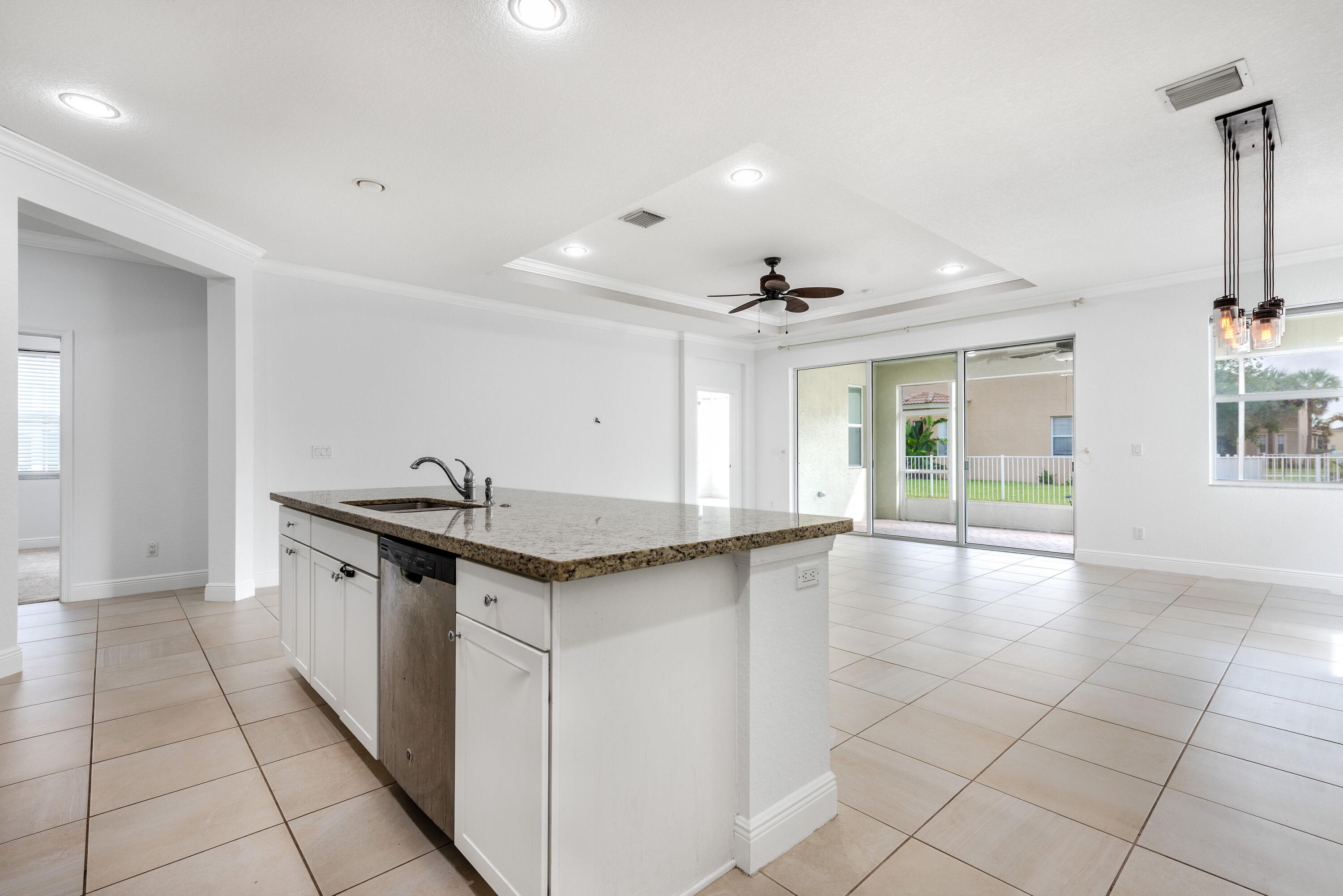VIZCAYA FALLS PLAT 1 - Residential Lease