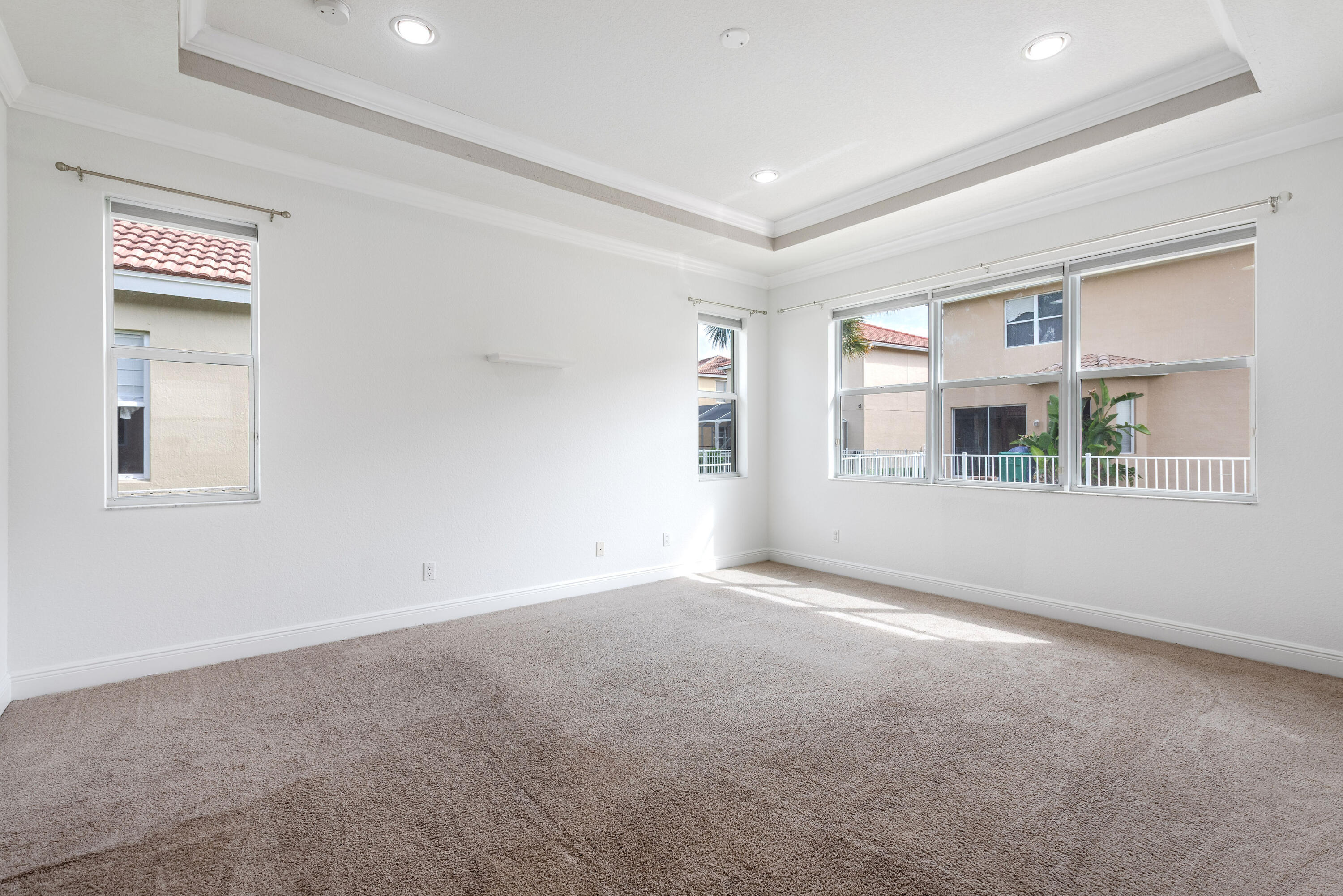 VIZCAYA FALLS PLAT 1 - Residential Lease
