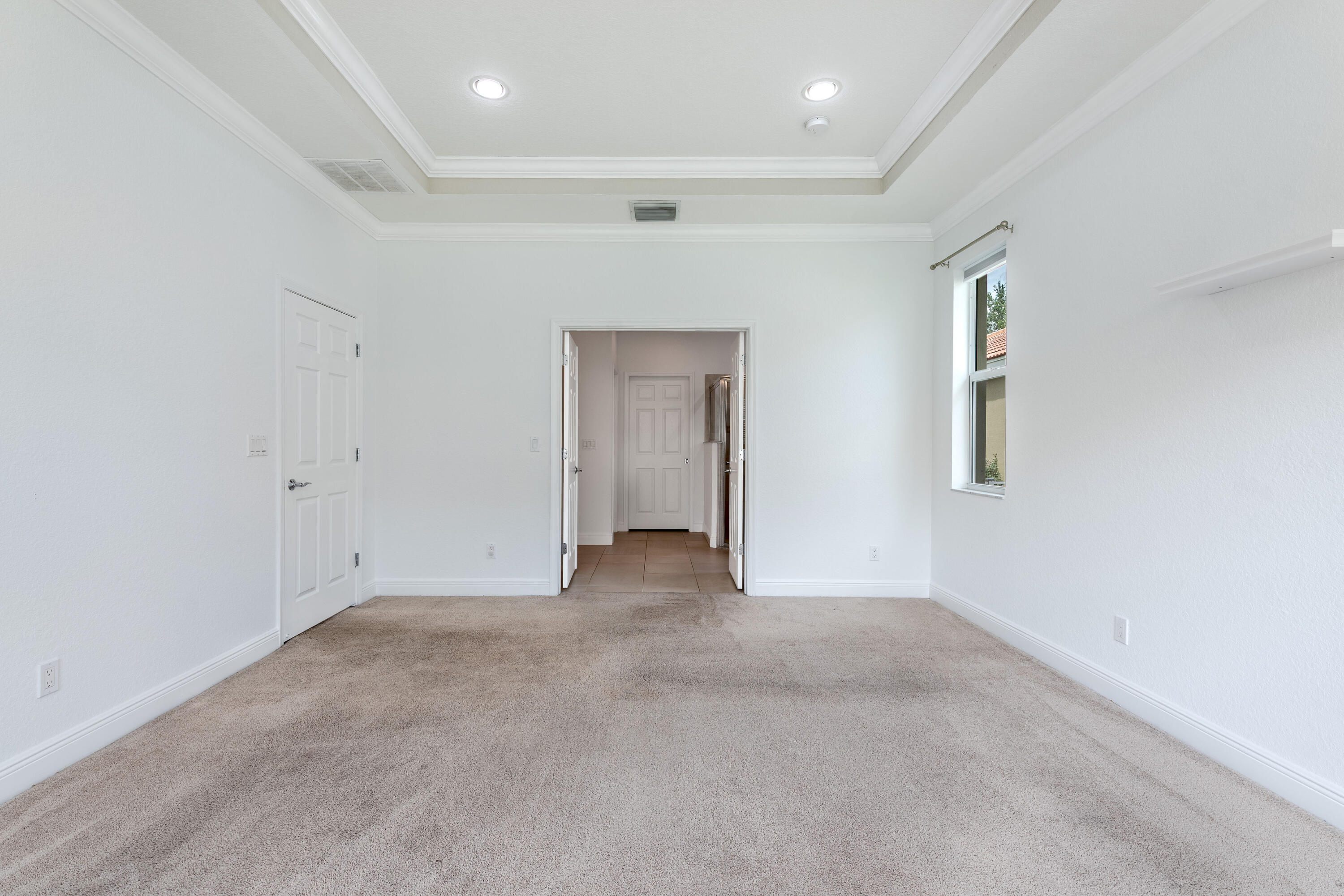 VIZCAYA FALLS PLAT 1 - Residential Lease