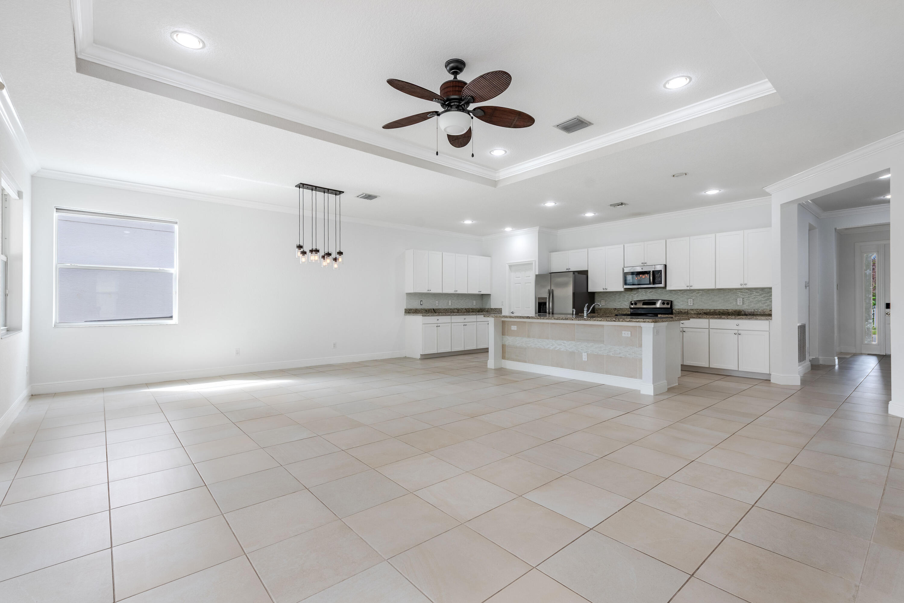 VIZCAYA FALLS PLAT 1 - Residential Lease