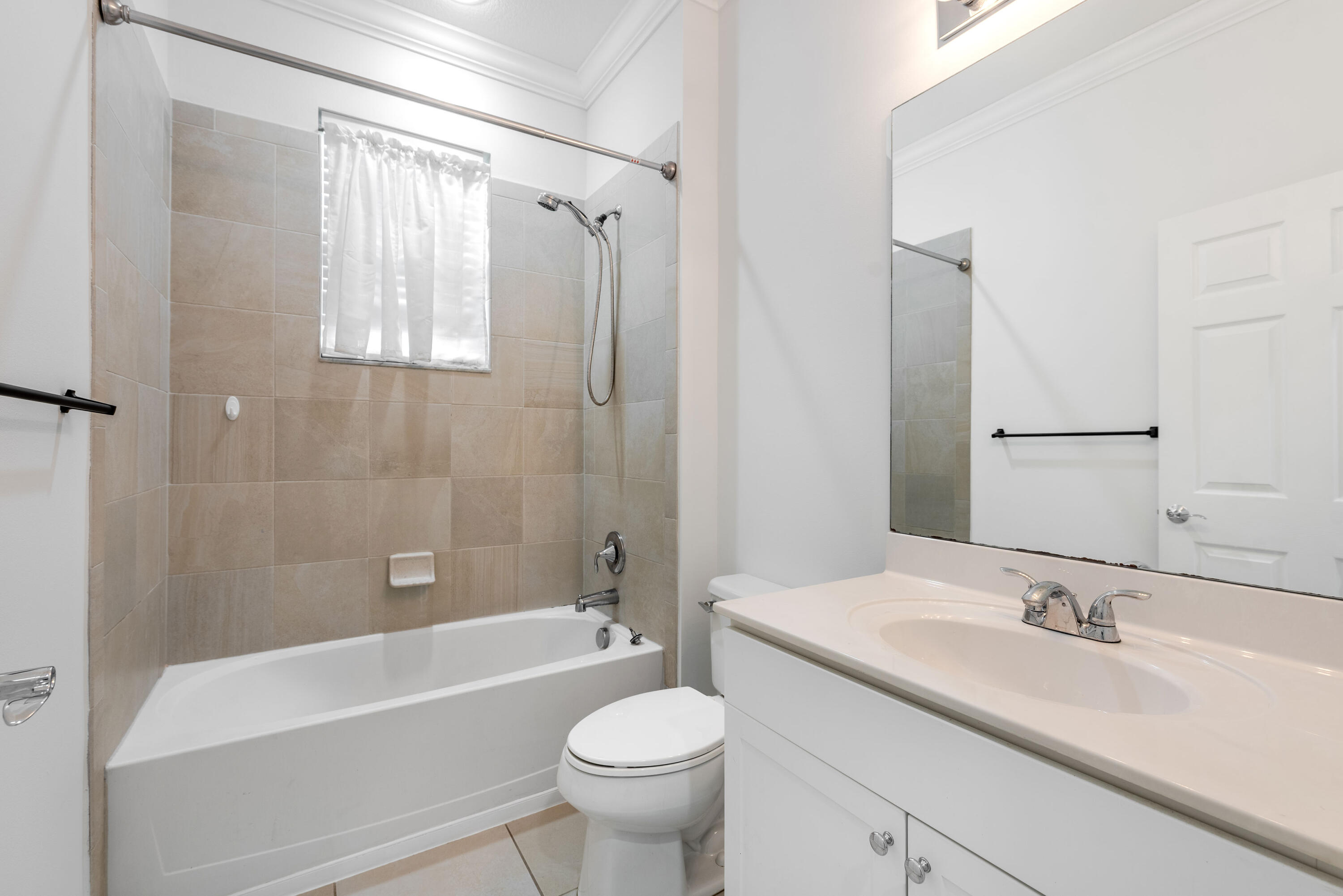 VIZCAYA FALLS PLAT 1 - Residential Lease