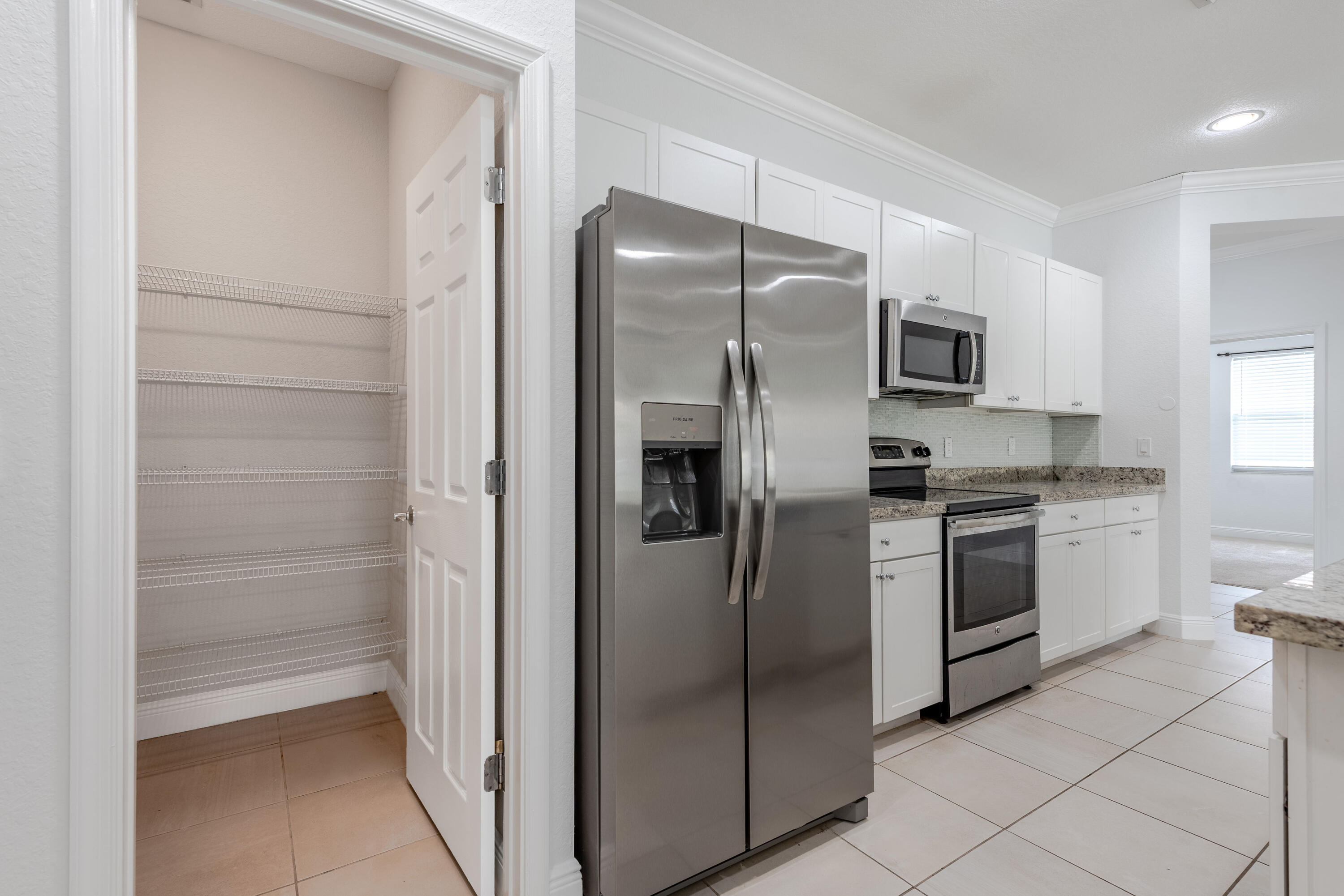 VIZCAYA FALLS PLAT 1 - Residential Lease