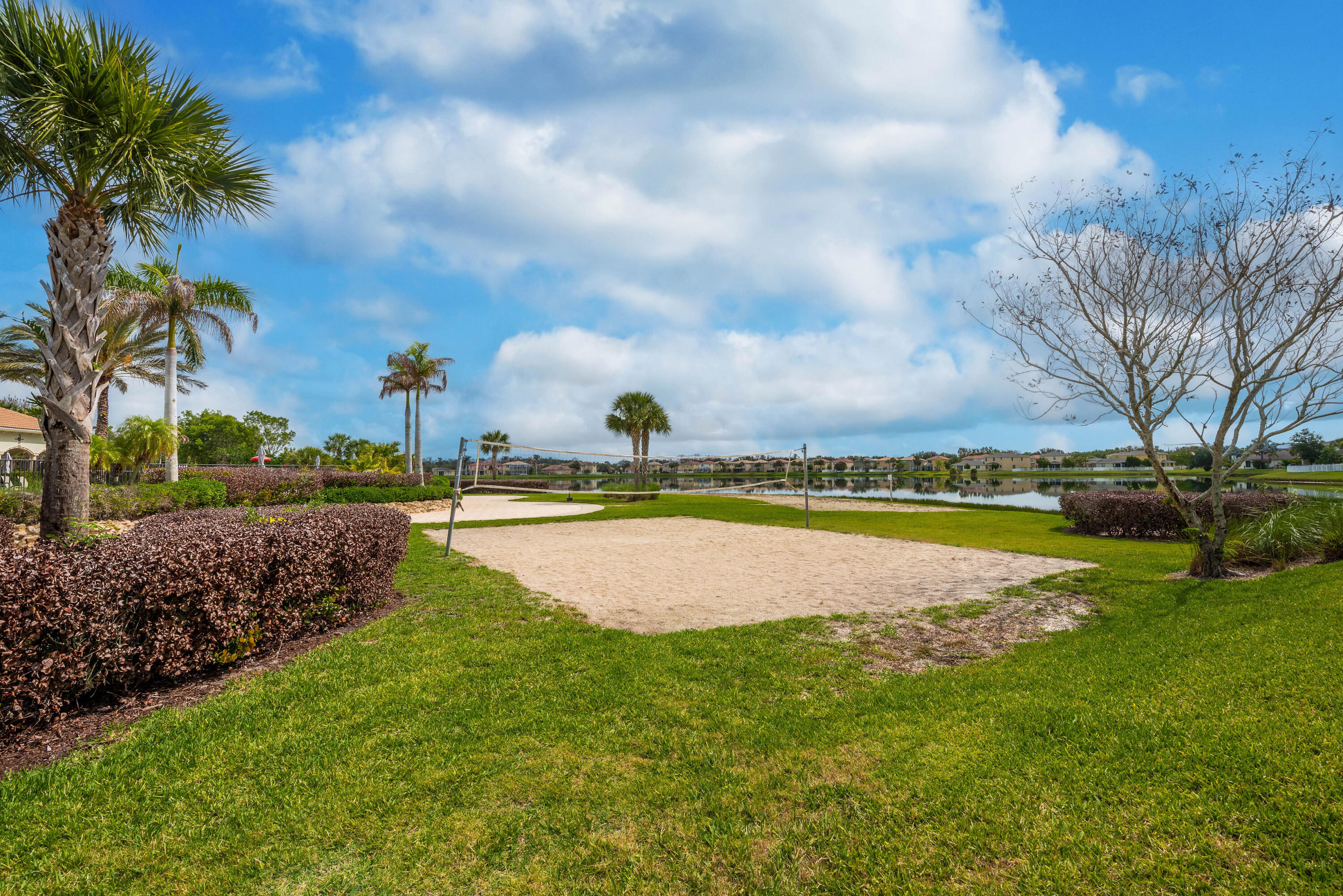 VIZCAYA FALLS PLAT 1 - Residential Lease