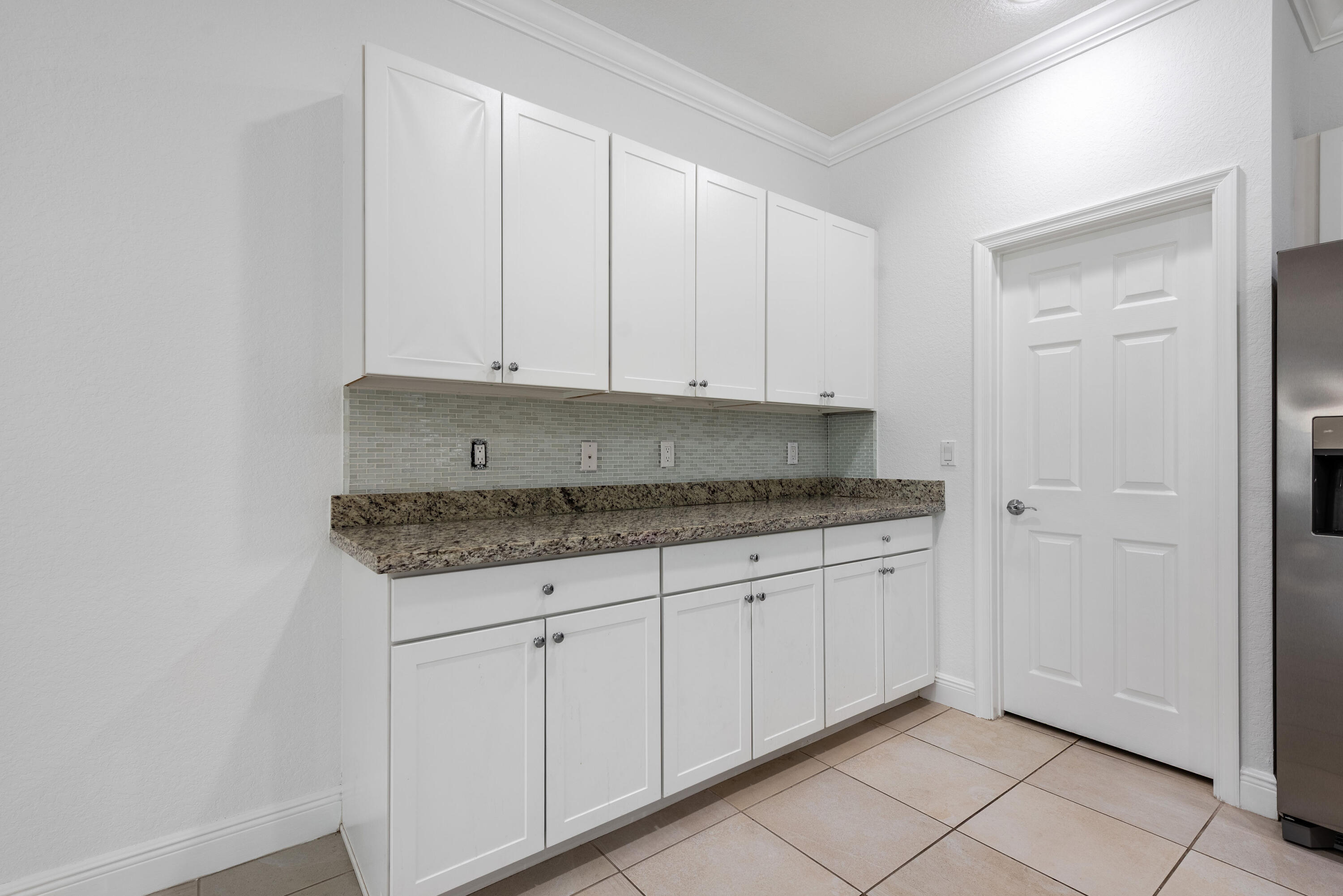 VIZCAYA FALLS PLAT 1 - Residential Lease