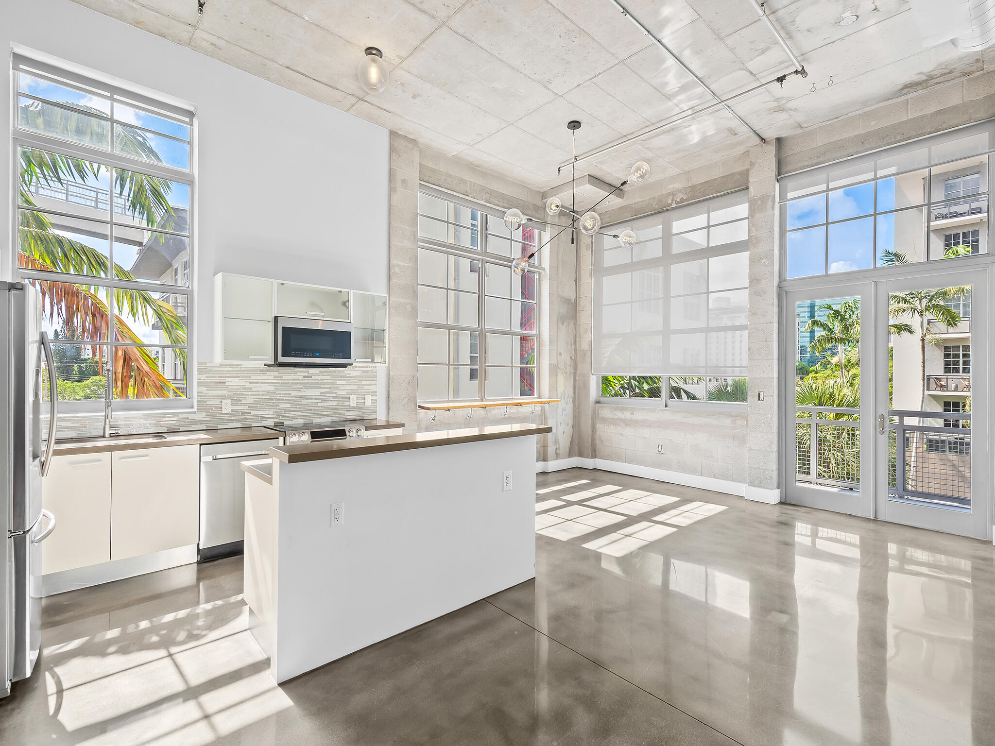 AVENUE LOFTS CONDO FIVE - Residential