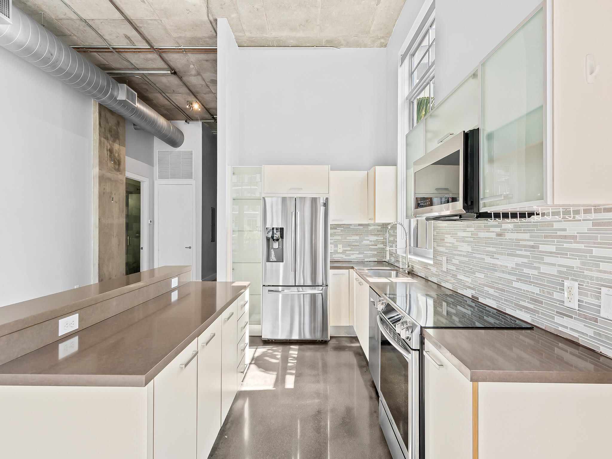 AVENUE LOFTS CONDO FIVE - Residential