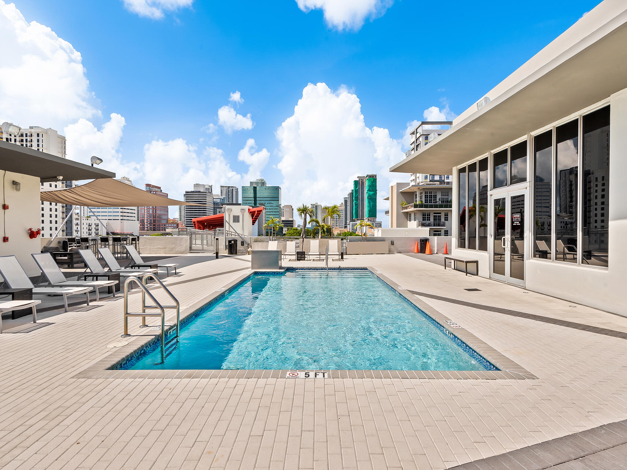 AVENUE LOFTS CONDO FIVE - Residential