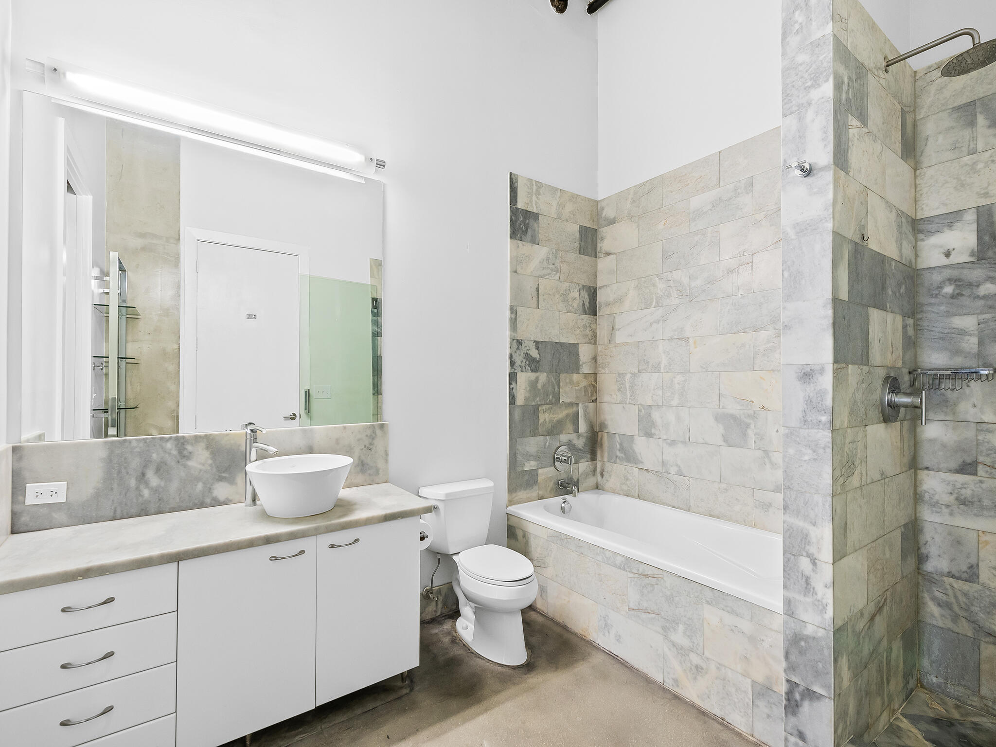 AVENUE LOFTS CONDO FIVE - Residential