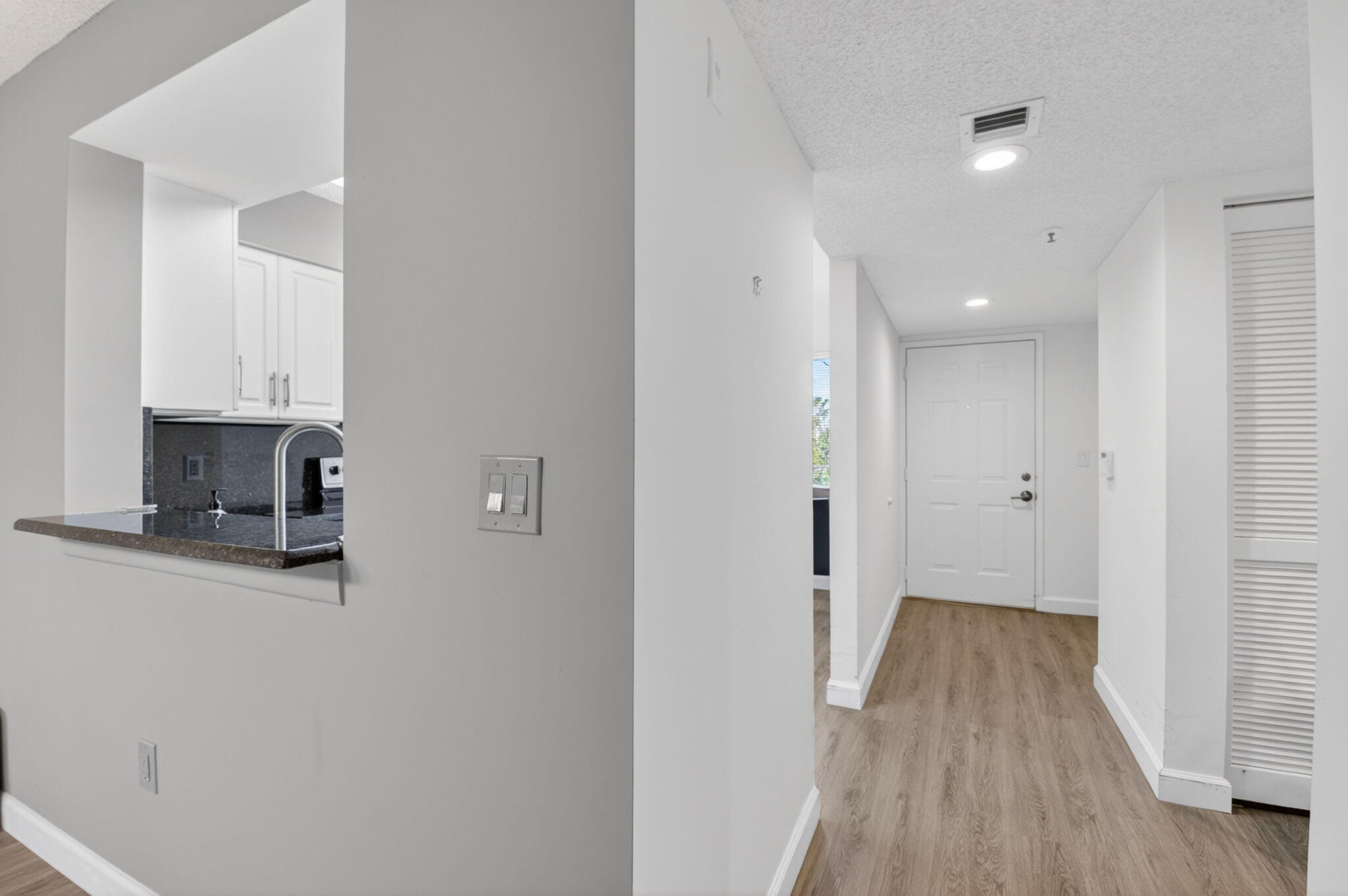 HUNTINGTON POINTE - Residential