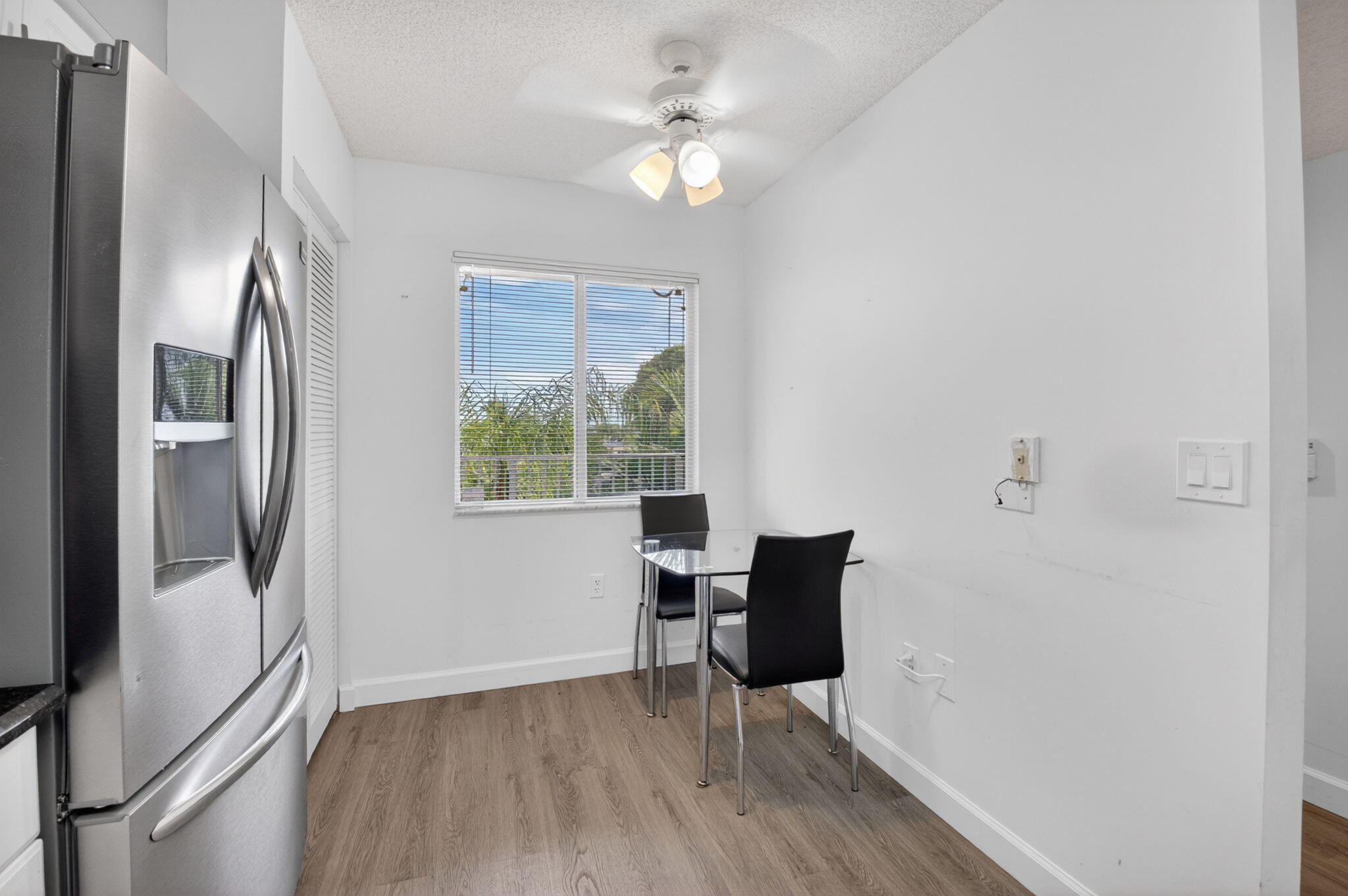 HUNTINGTON POINTE - Residential