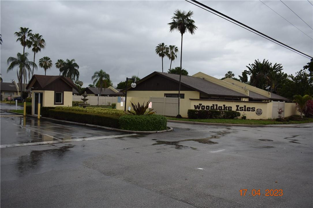 Woodlake Isles - Residential