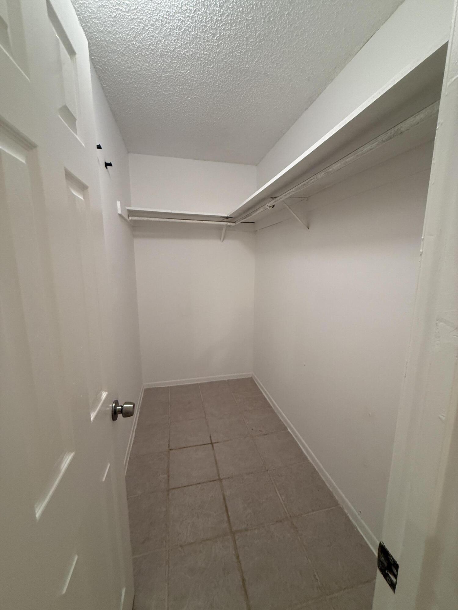 PORT ST LUCIE SECTION 4 - Residential Lease