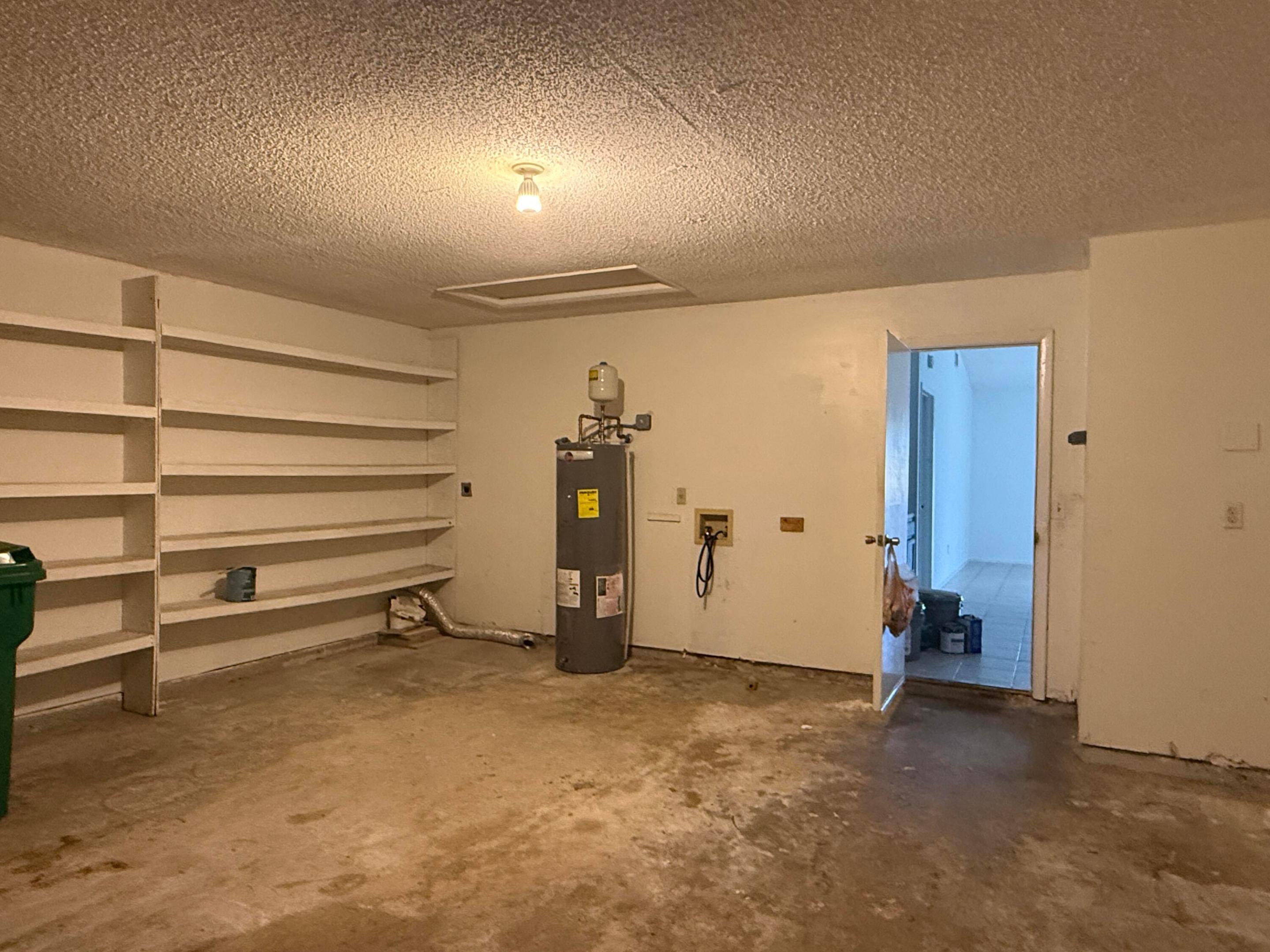 PORT ST LUCIE SECTION 4 - Residential Lease