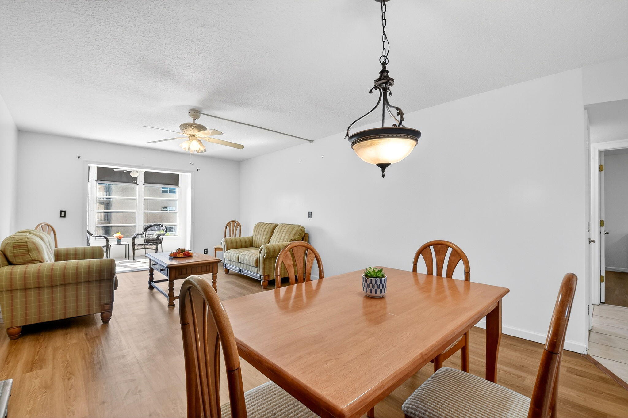 VILLAGE ROYALE ON THE GREEN CONDO - Residential Lease