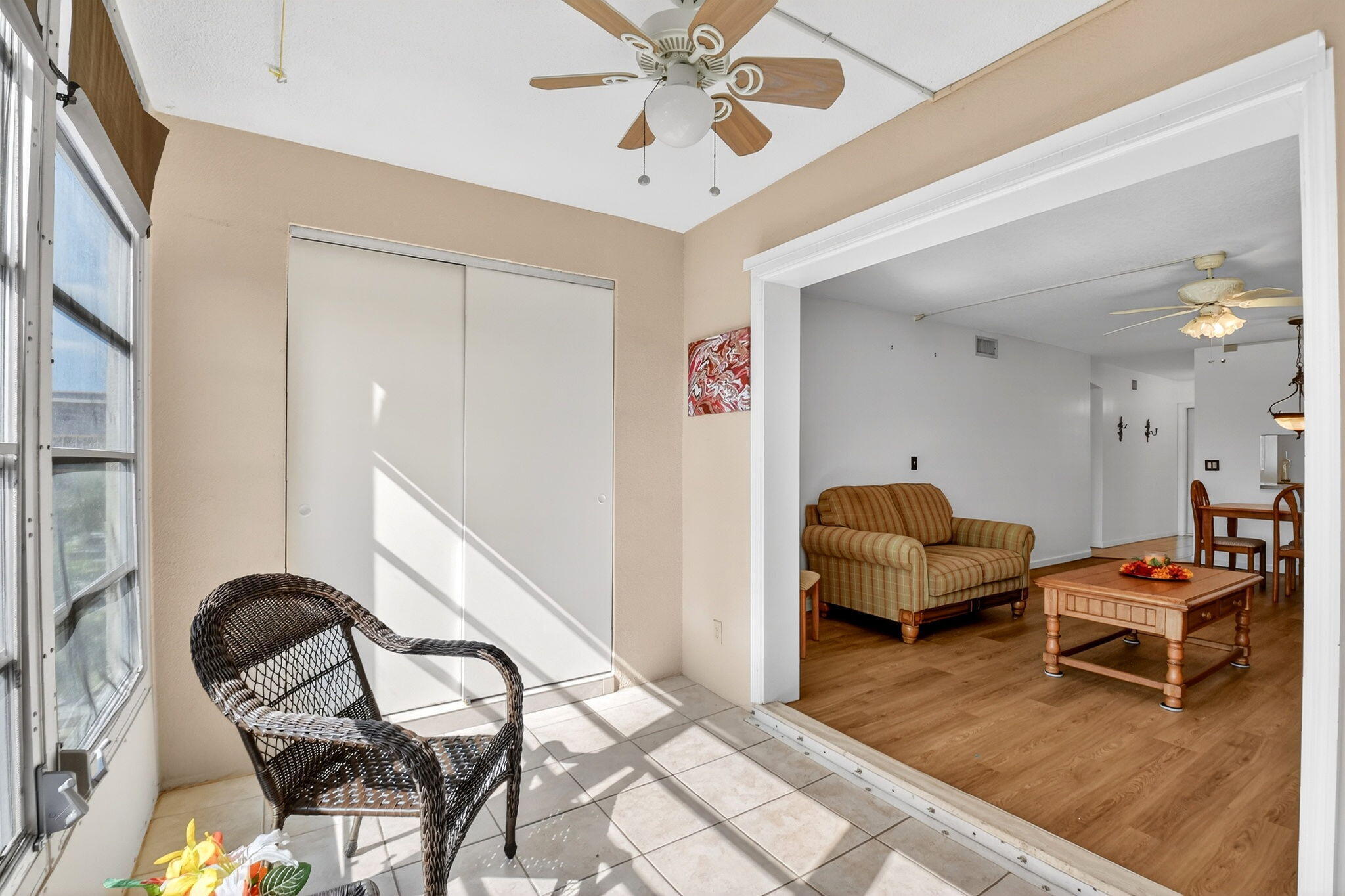 VILLAGE ROYALE ON THE GREEN CONDO - Residential Lease