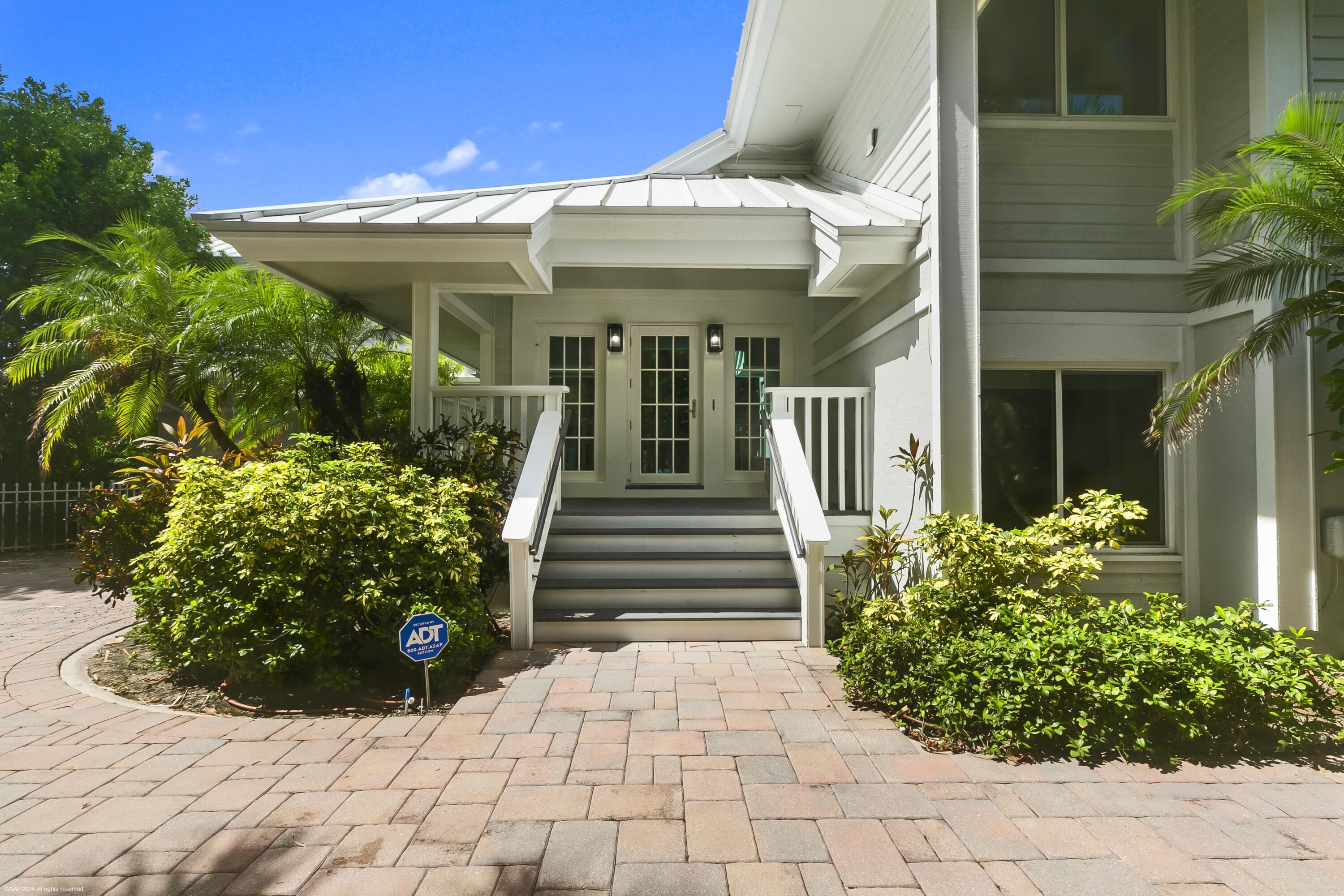 JUPITER ISLAND - Residential