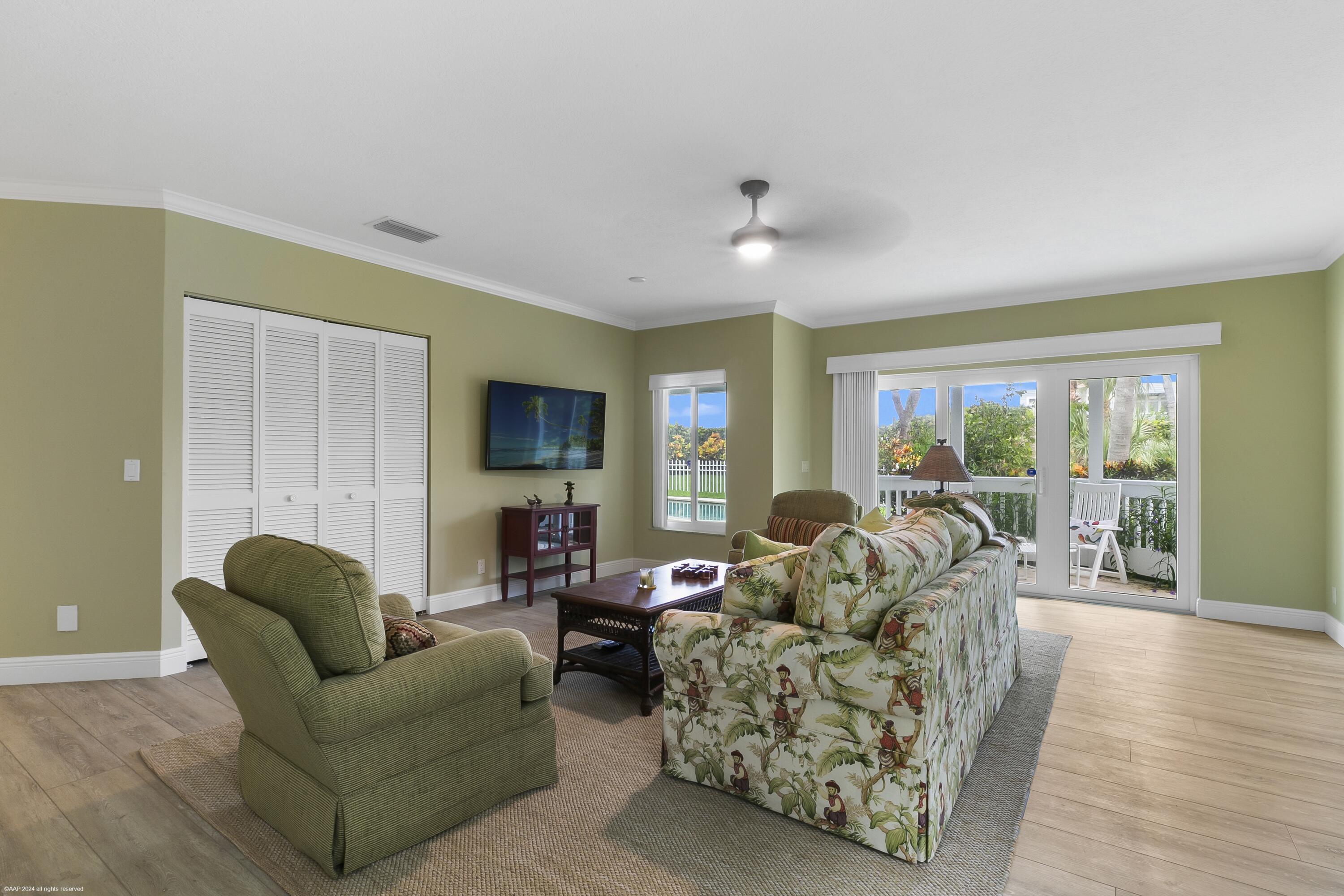 JUPITER ISLAND - Residential