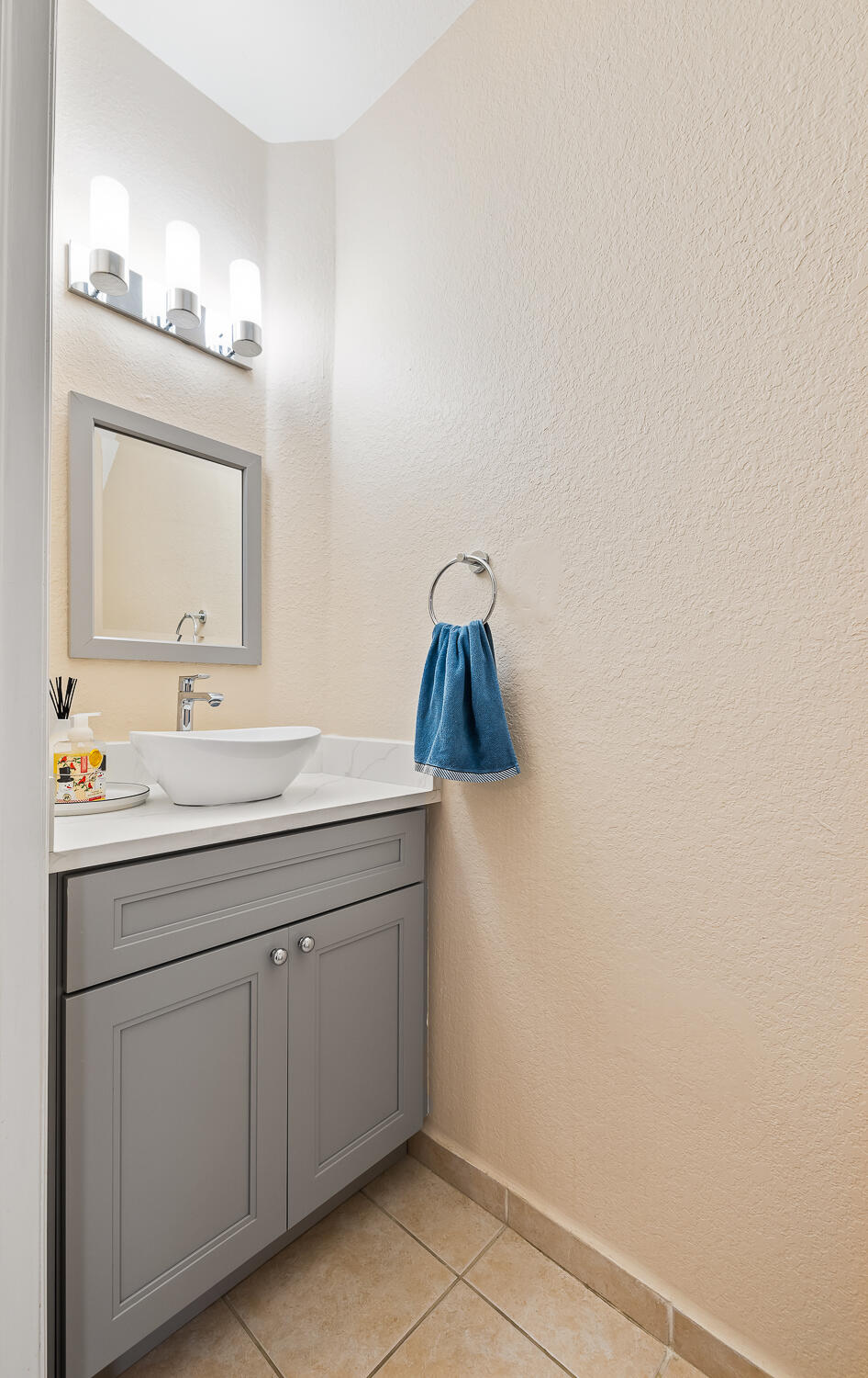 SANTA MONICA - Residential Lease