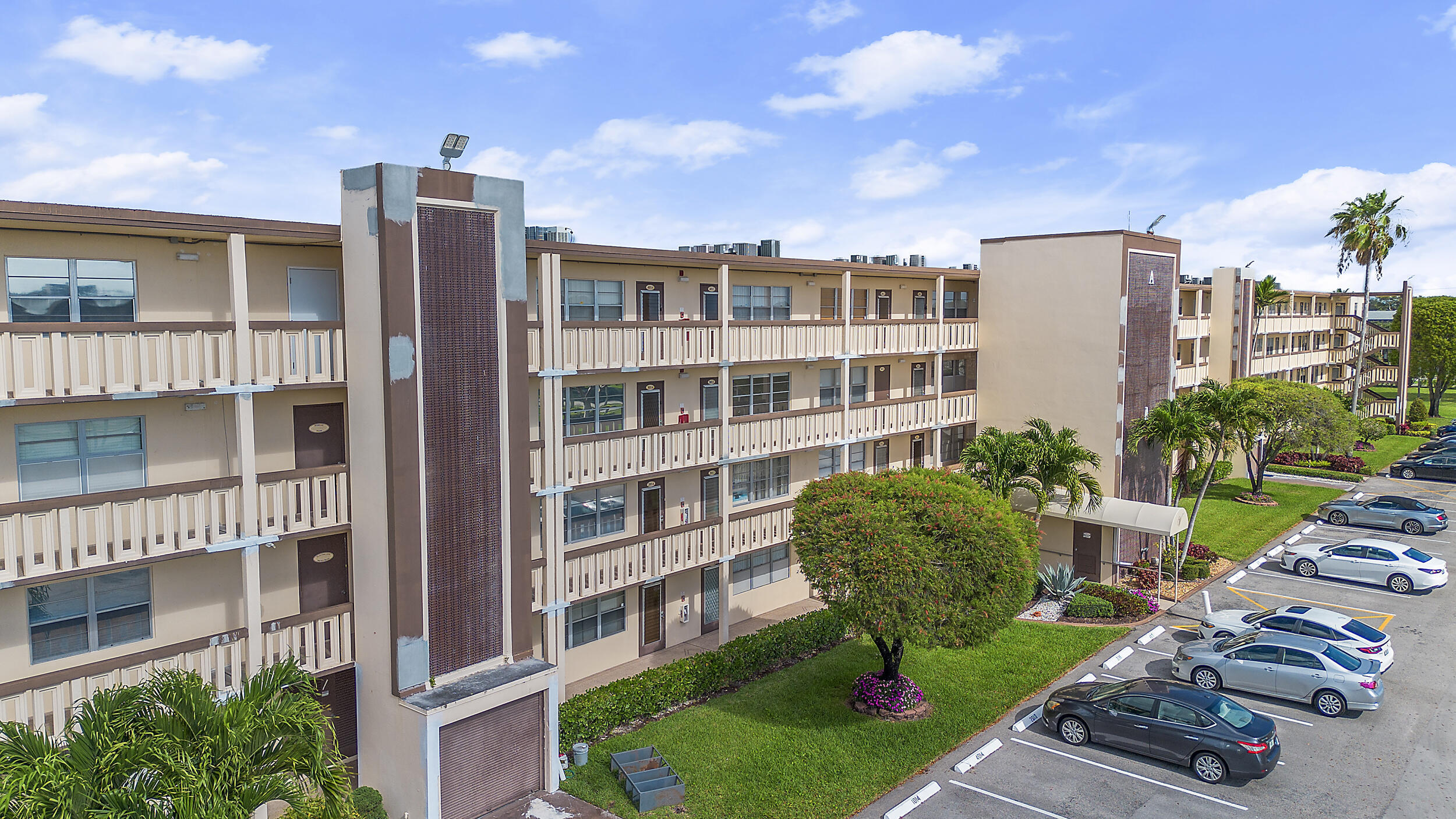 WOLVERTON AT CENTURY VILLAGE CONDO - Residential Lease