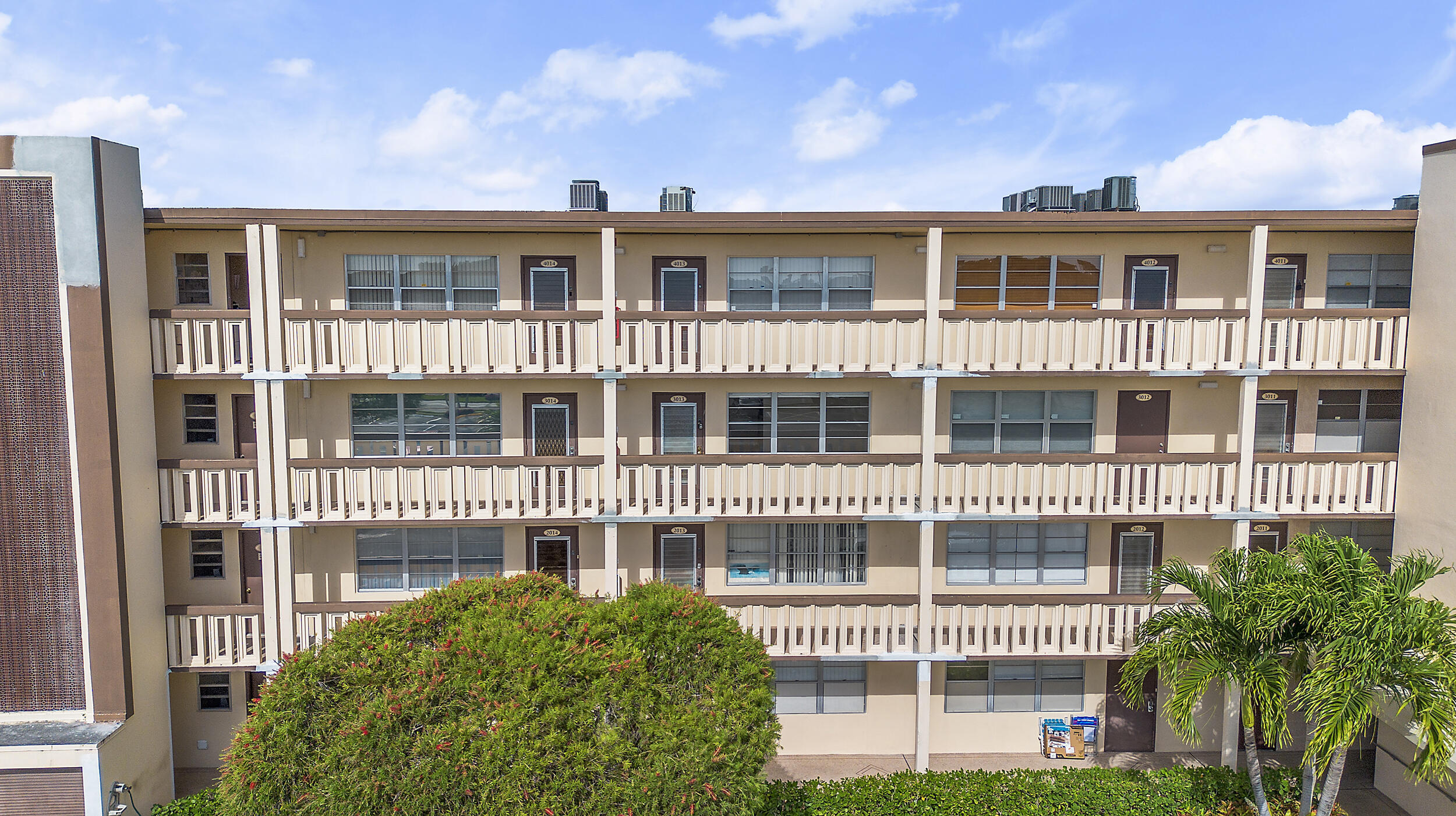 WOLVERTON AT CENTURY VILLAGE CONDO - Residential Lease