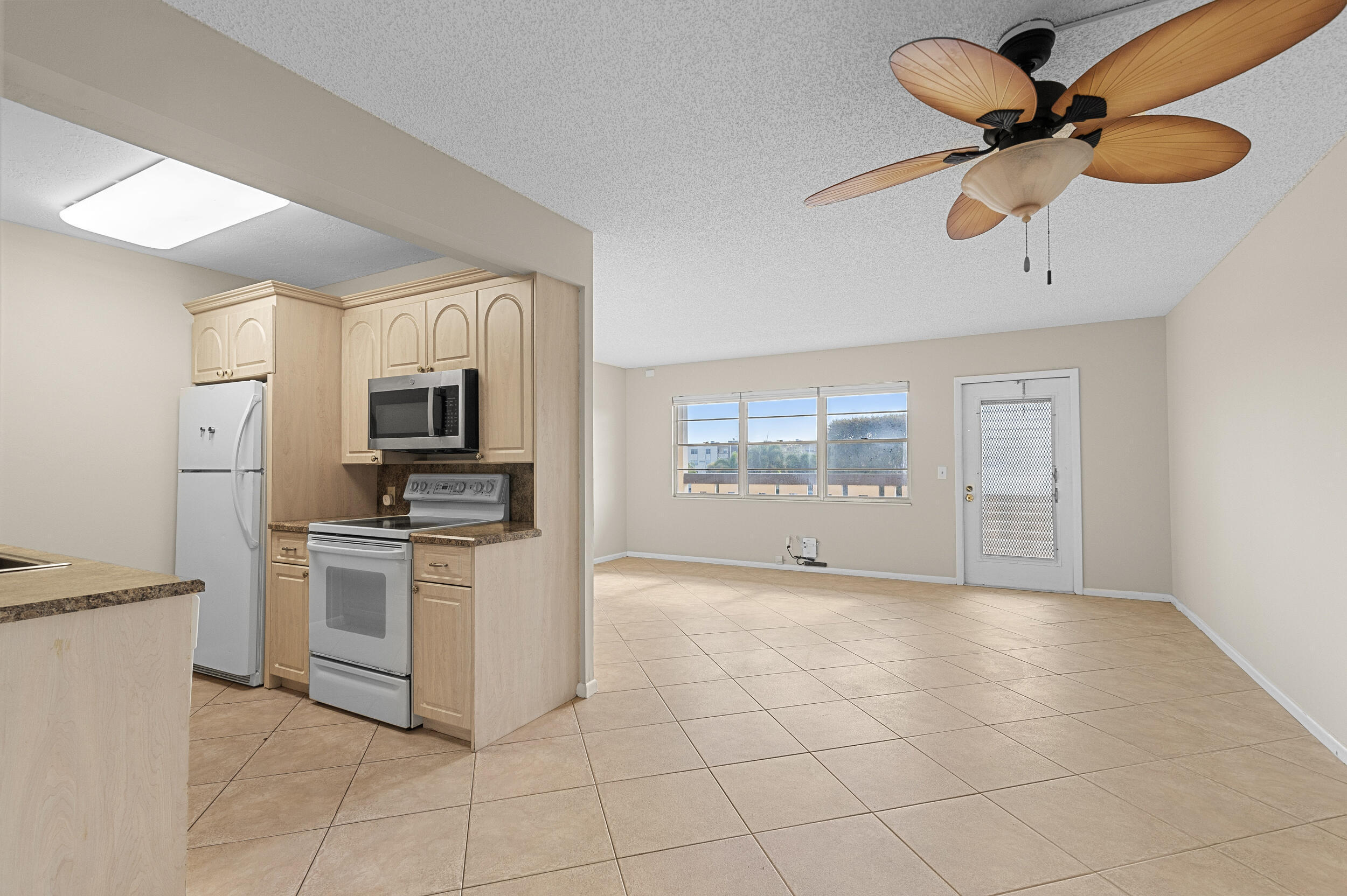 WOLVERTON AT CENTURY VILLAGE CONDO - Residential Lease