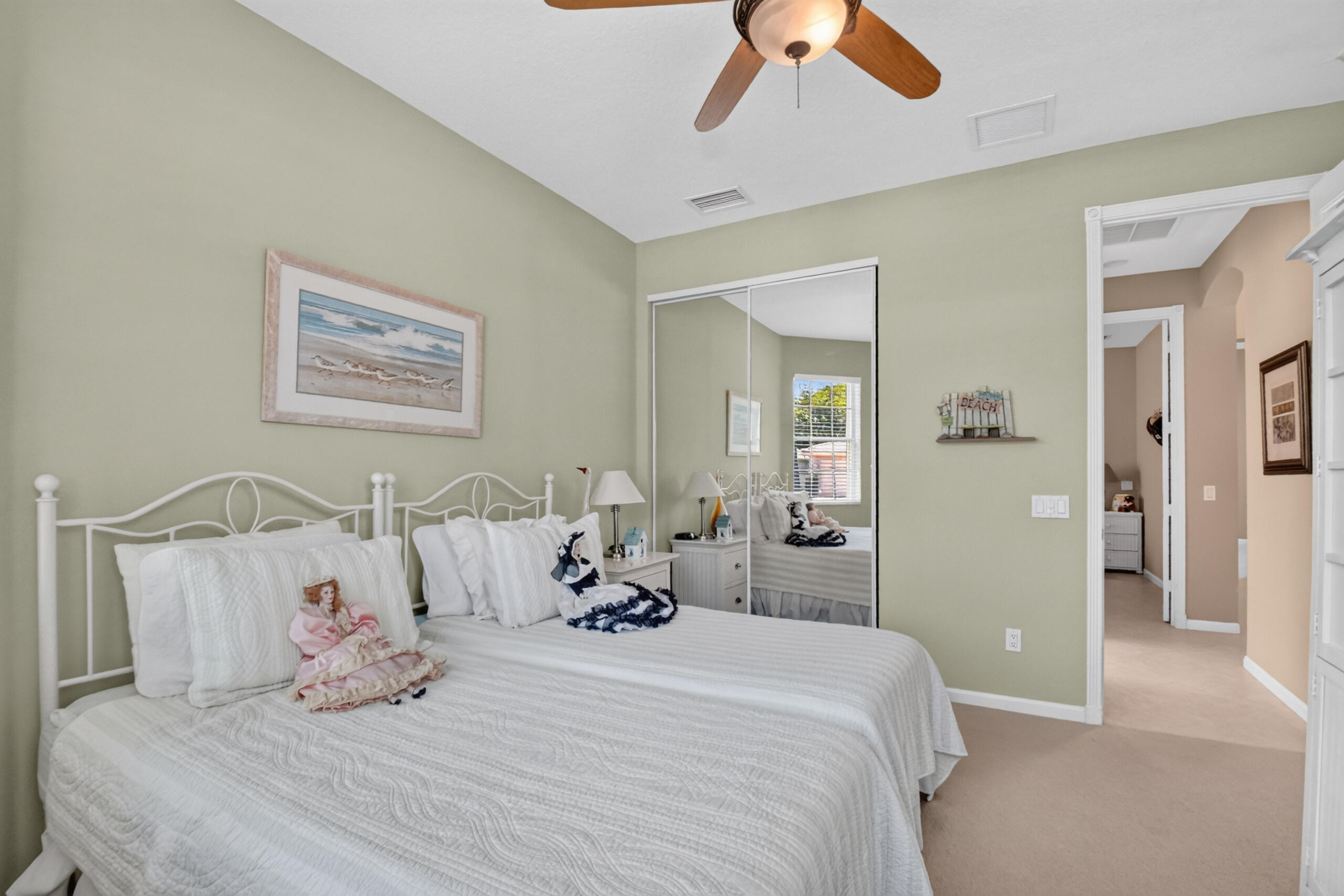 VALENCIA PALMS 6 - Residential