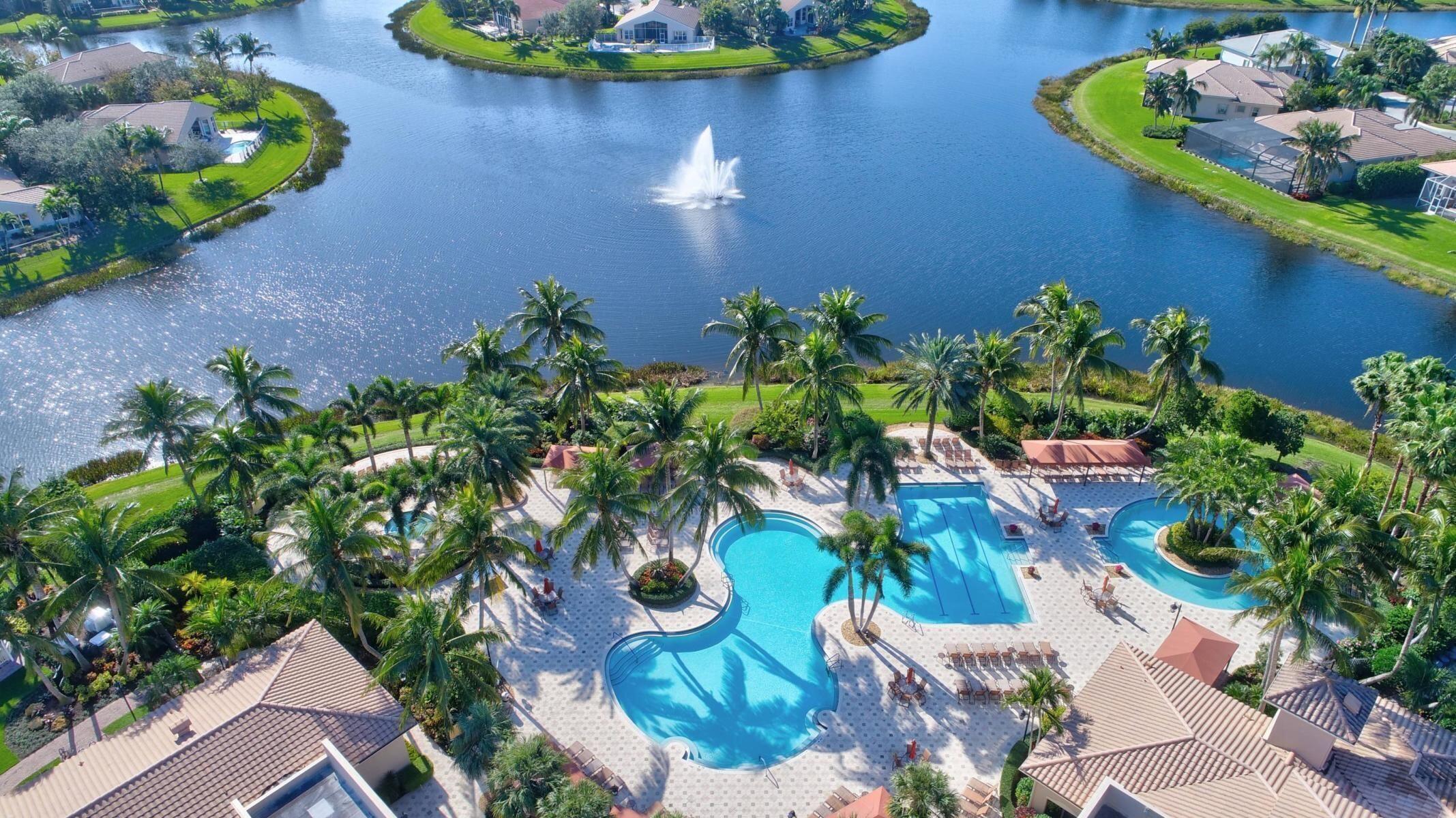 VALENCIA PALMS 6 - Residential