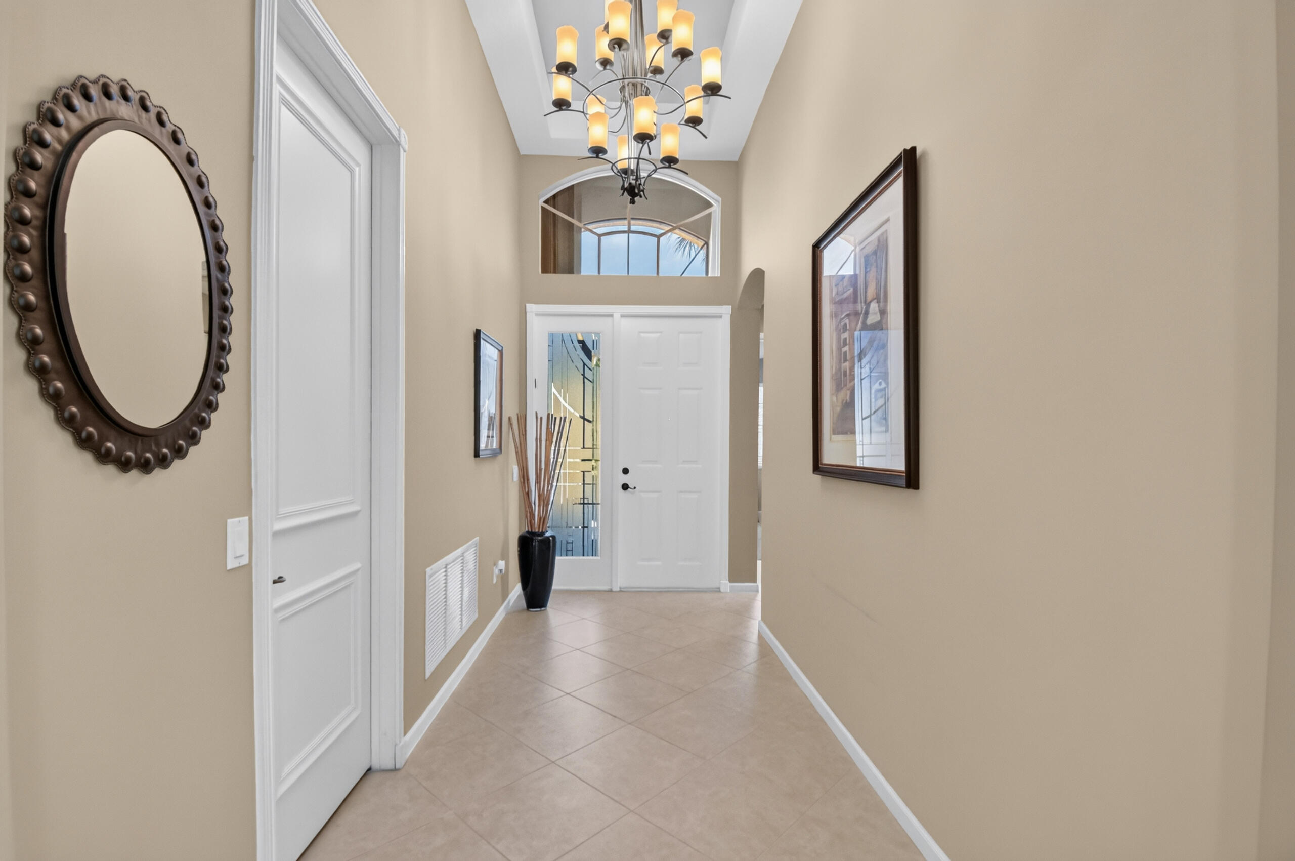 VALENCIA PALMS 6 - Residential