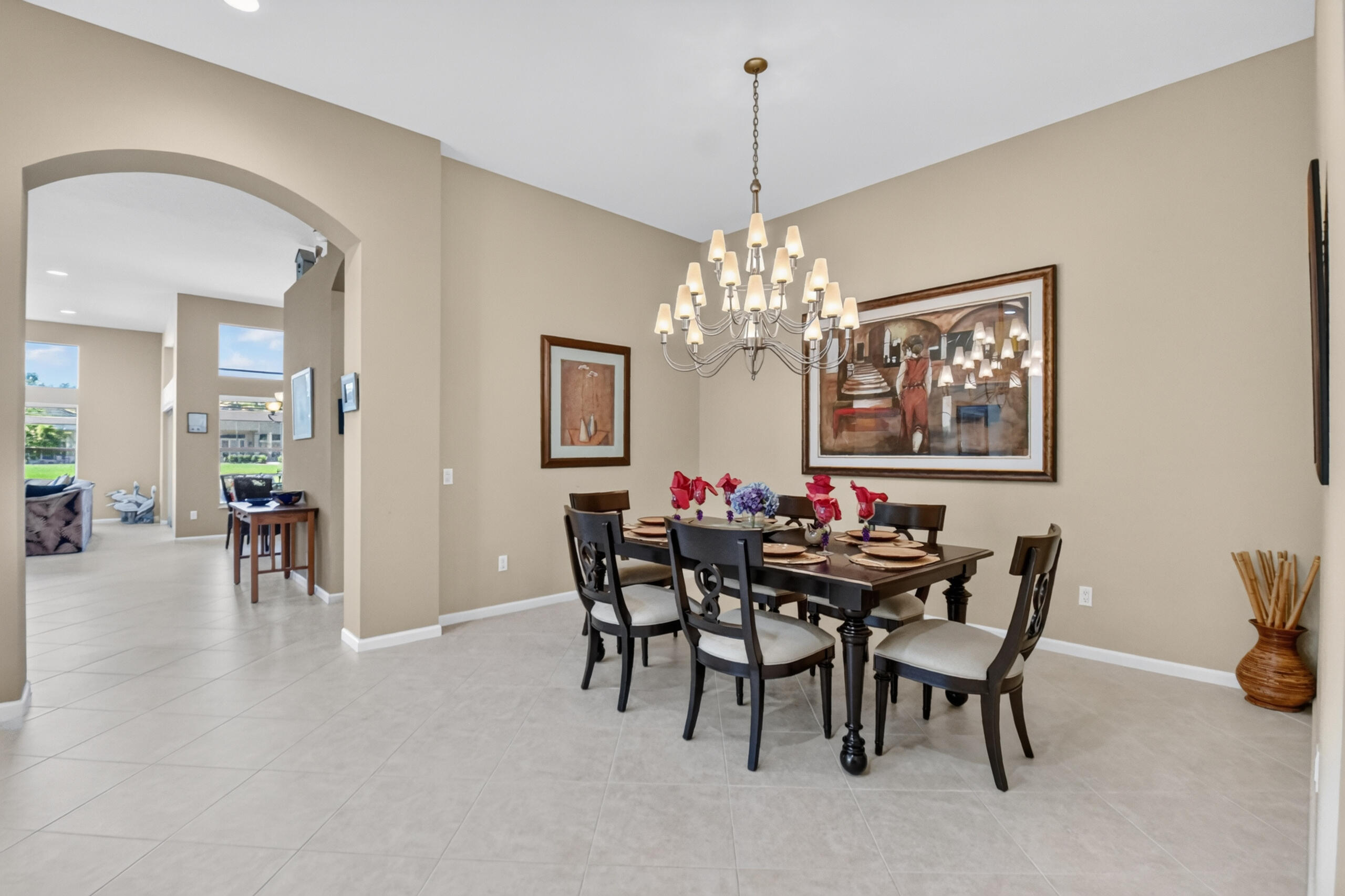 VALENCIA PALMS 6 - Residential