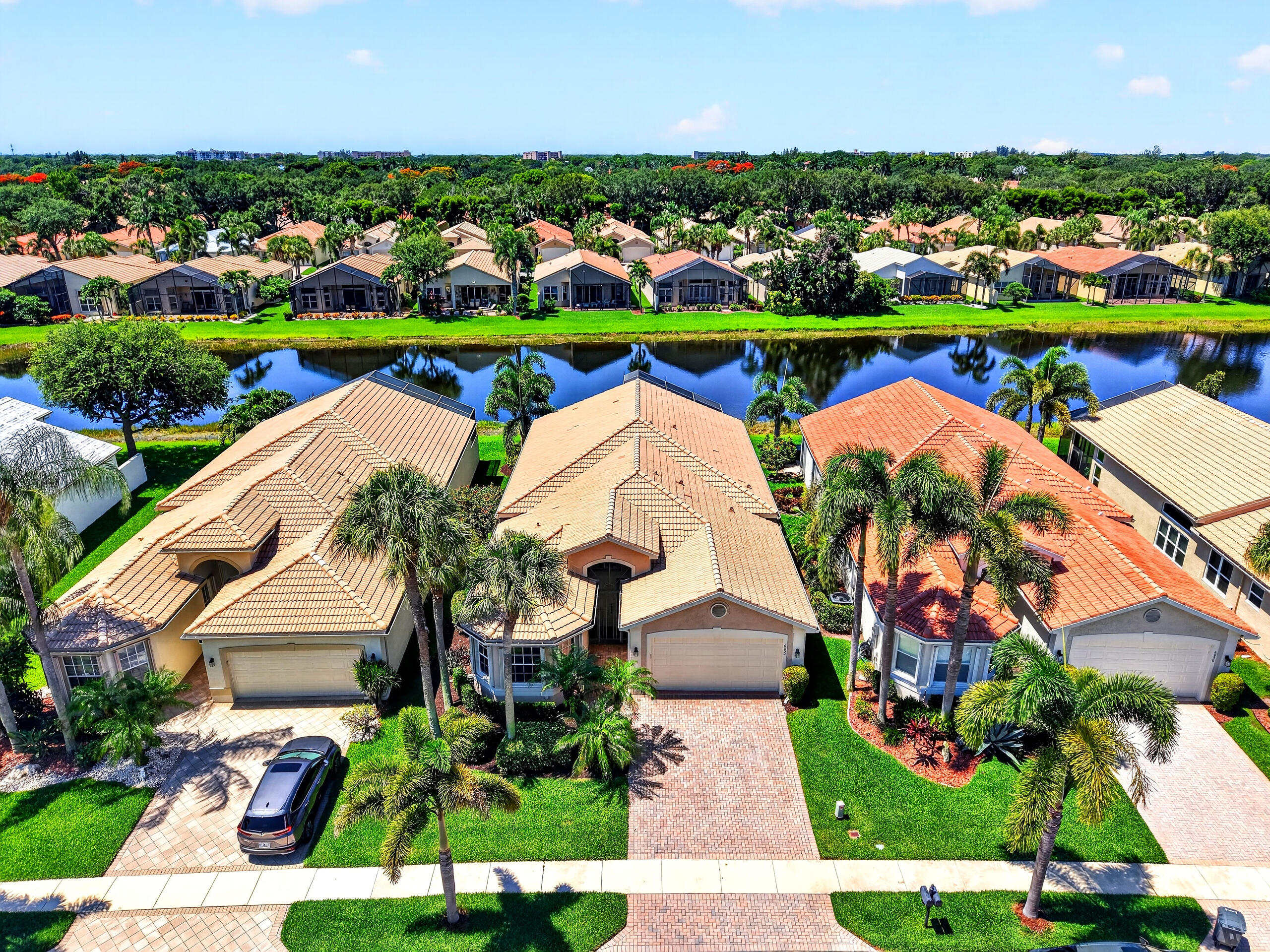 VALENCIA PALMS 6 - Residential
