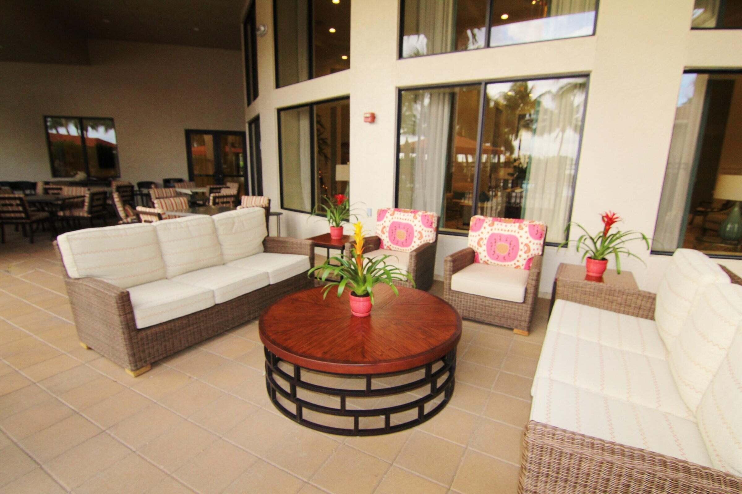 VALENCIA PALMS 6 - Residential