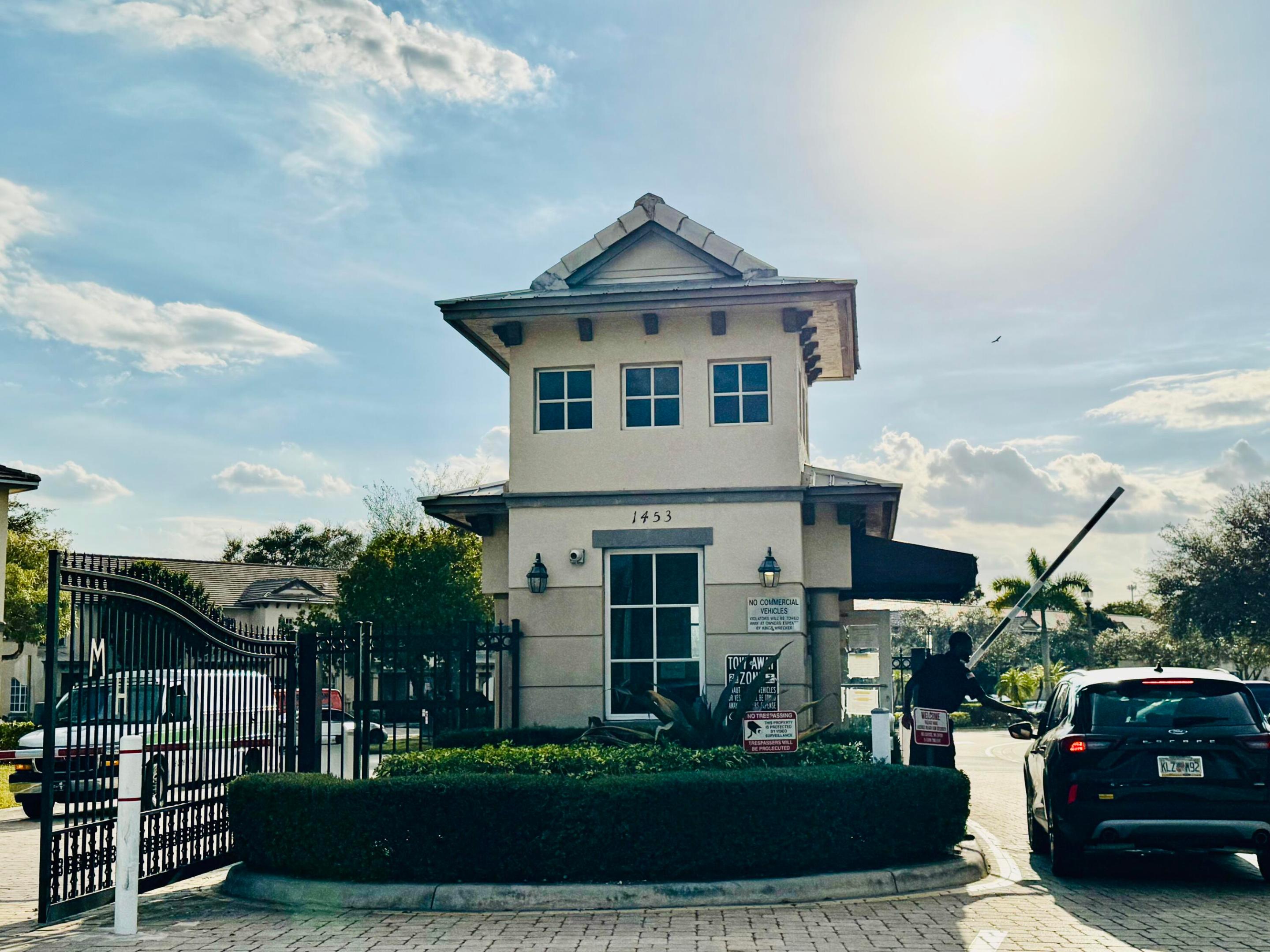 MARSH HARBOUR 50 CONDO - Residential