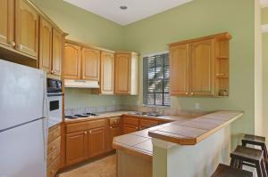 MALLET HILL OF WELLINGTON COUNTRYPLACE - Residential