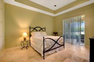MALLET HILL OF WELLINGTON COUNTRYPLACE - Residential