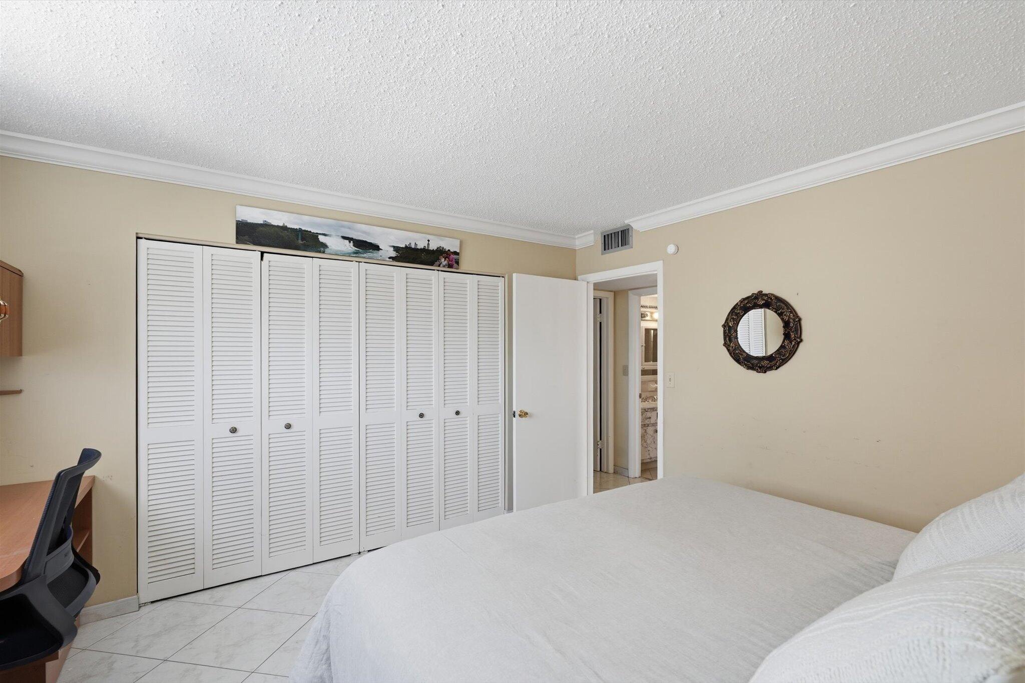 CAMBRIDGE TOWERS CONDO - Residential