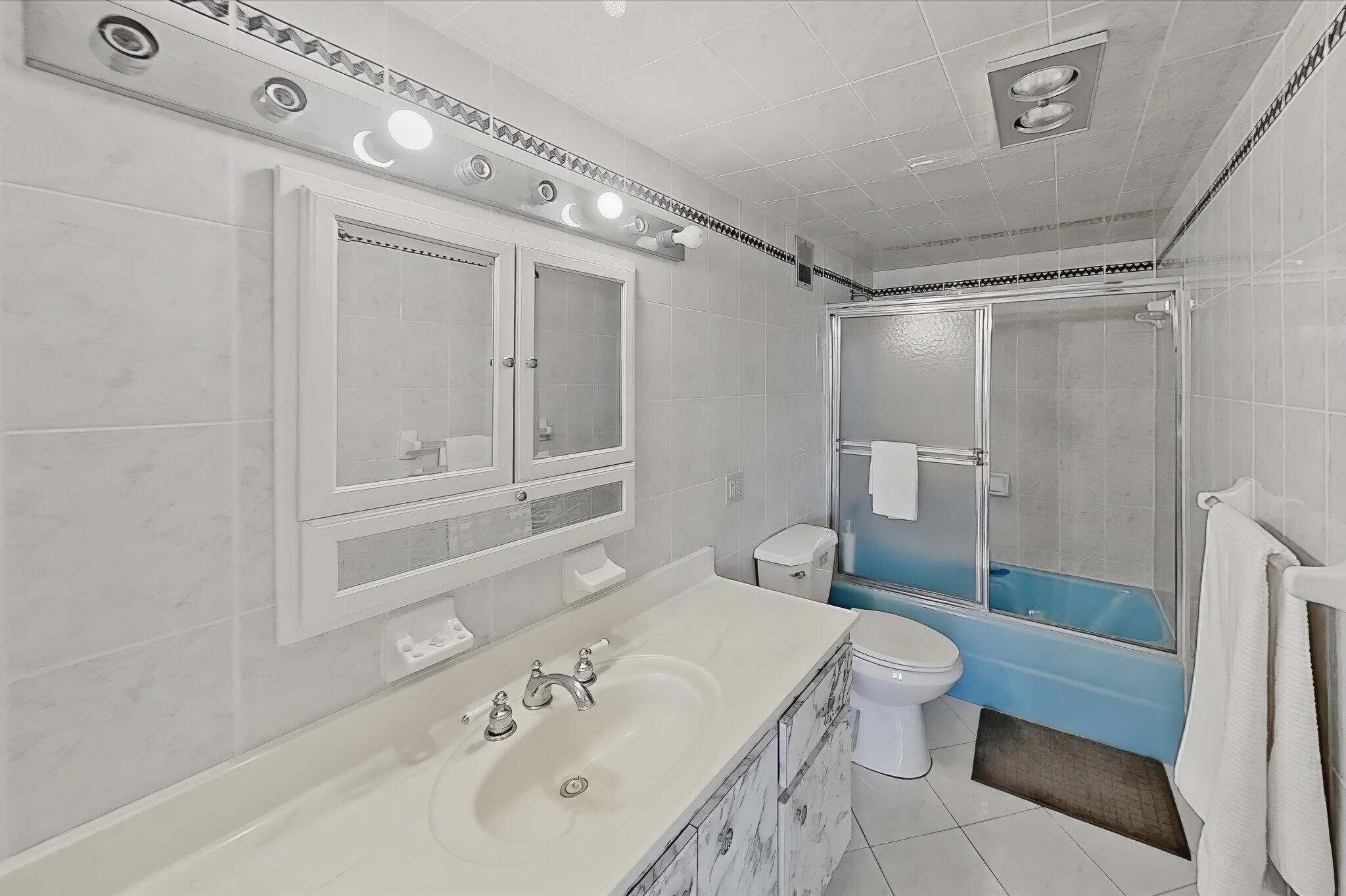 CAMBRIDGE TOWERS CONDO - Residential
