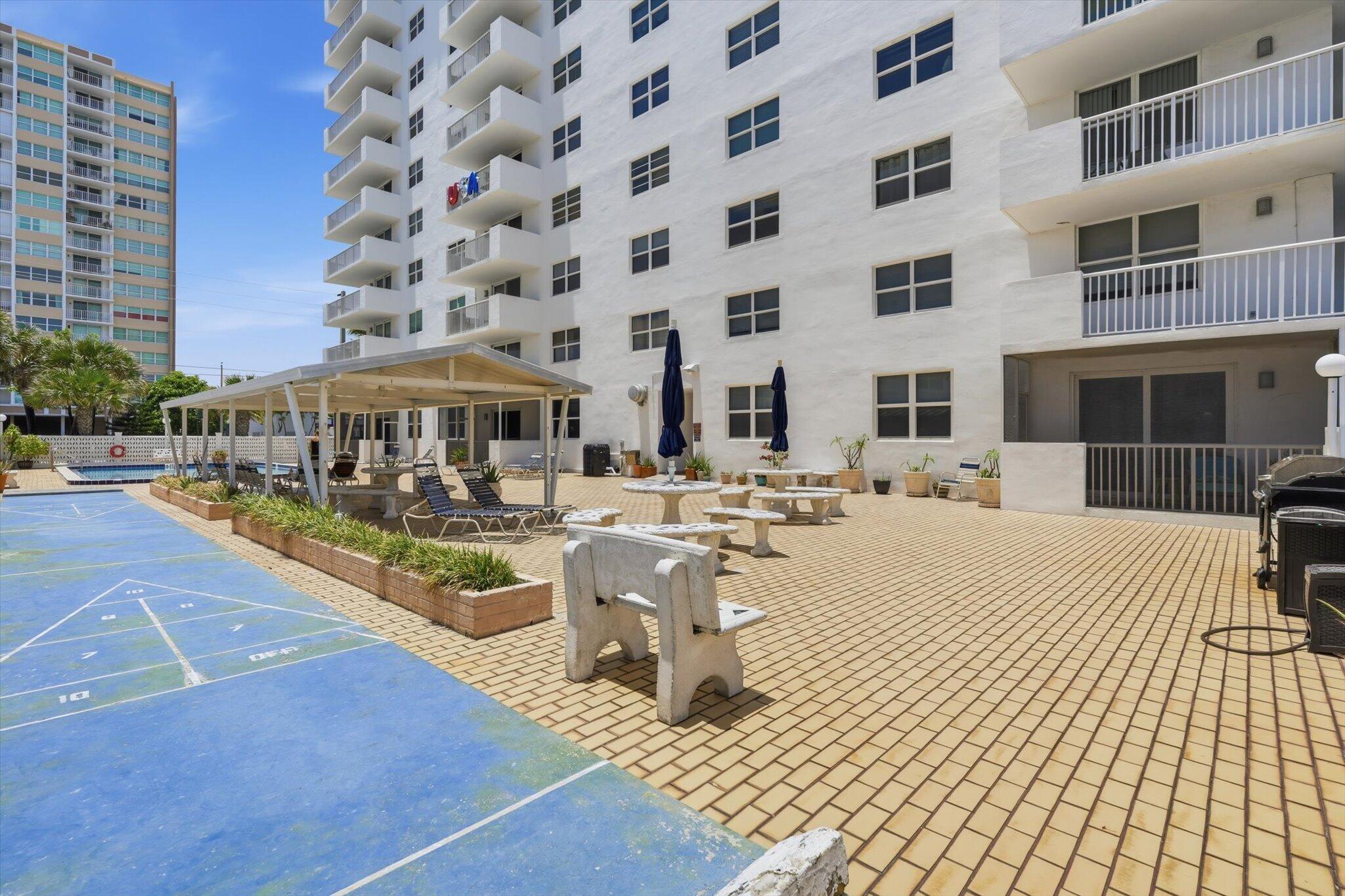CAMBRIDGE TOWERS CONDO - Residential