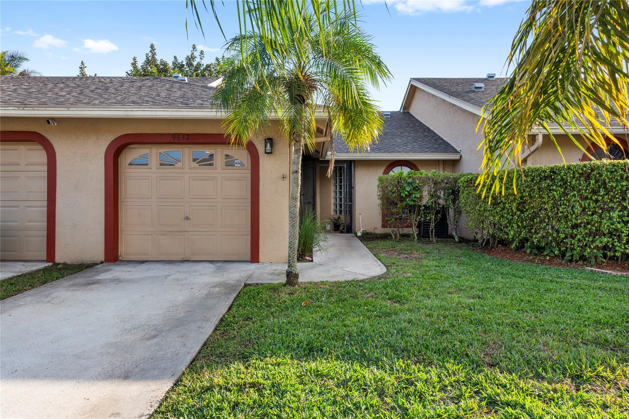 WEST LAKE - Residential