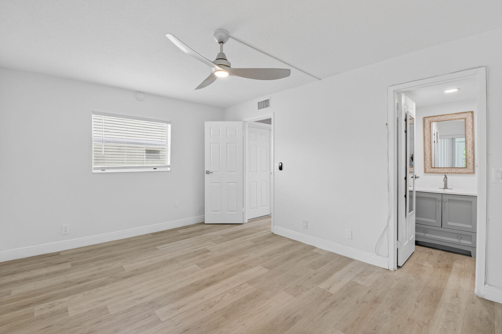 KINGS POINT BRITTANY CONDOS - Residential