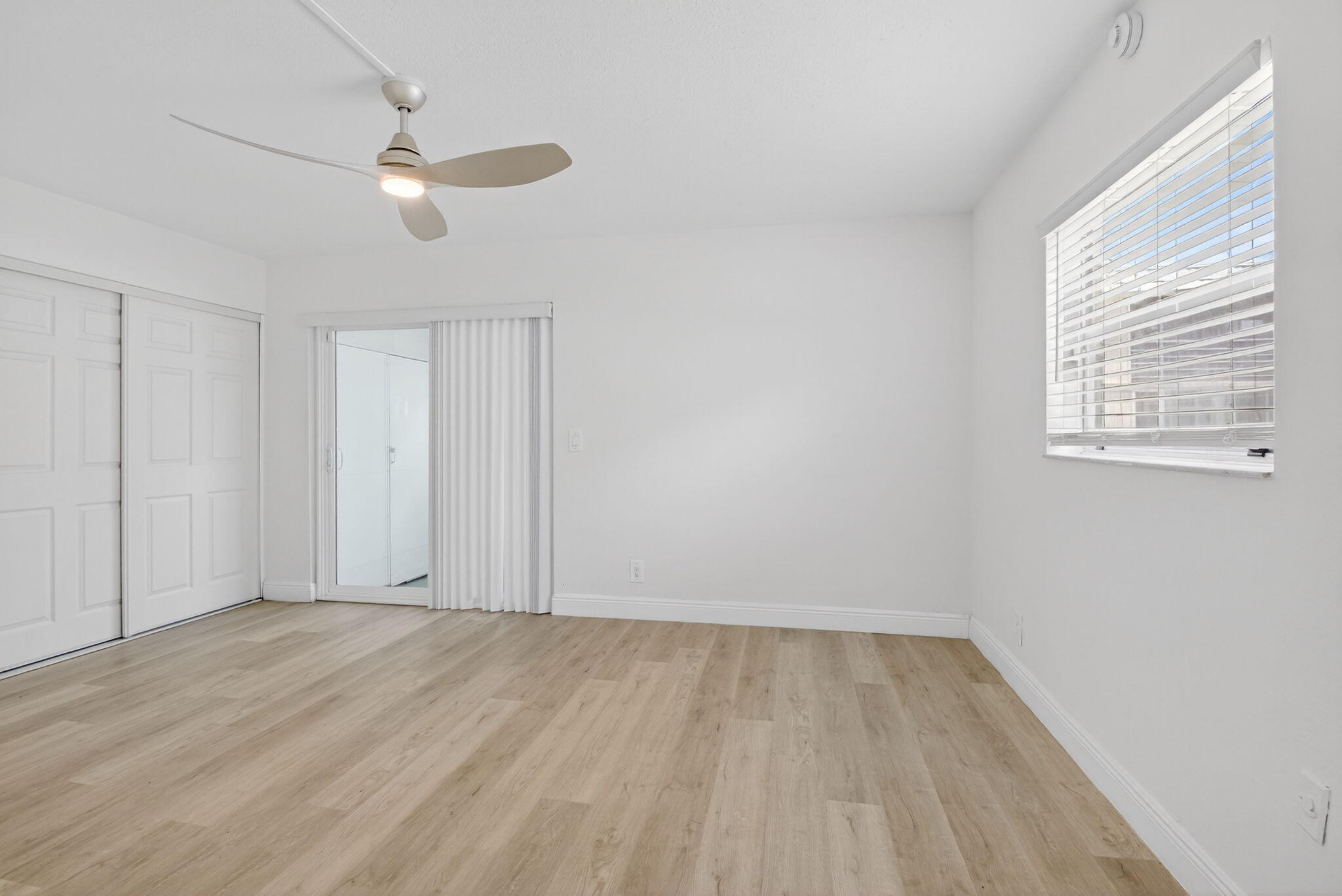 KINGS POINT BRITTANY CONDOS - Residential