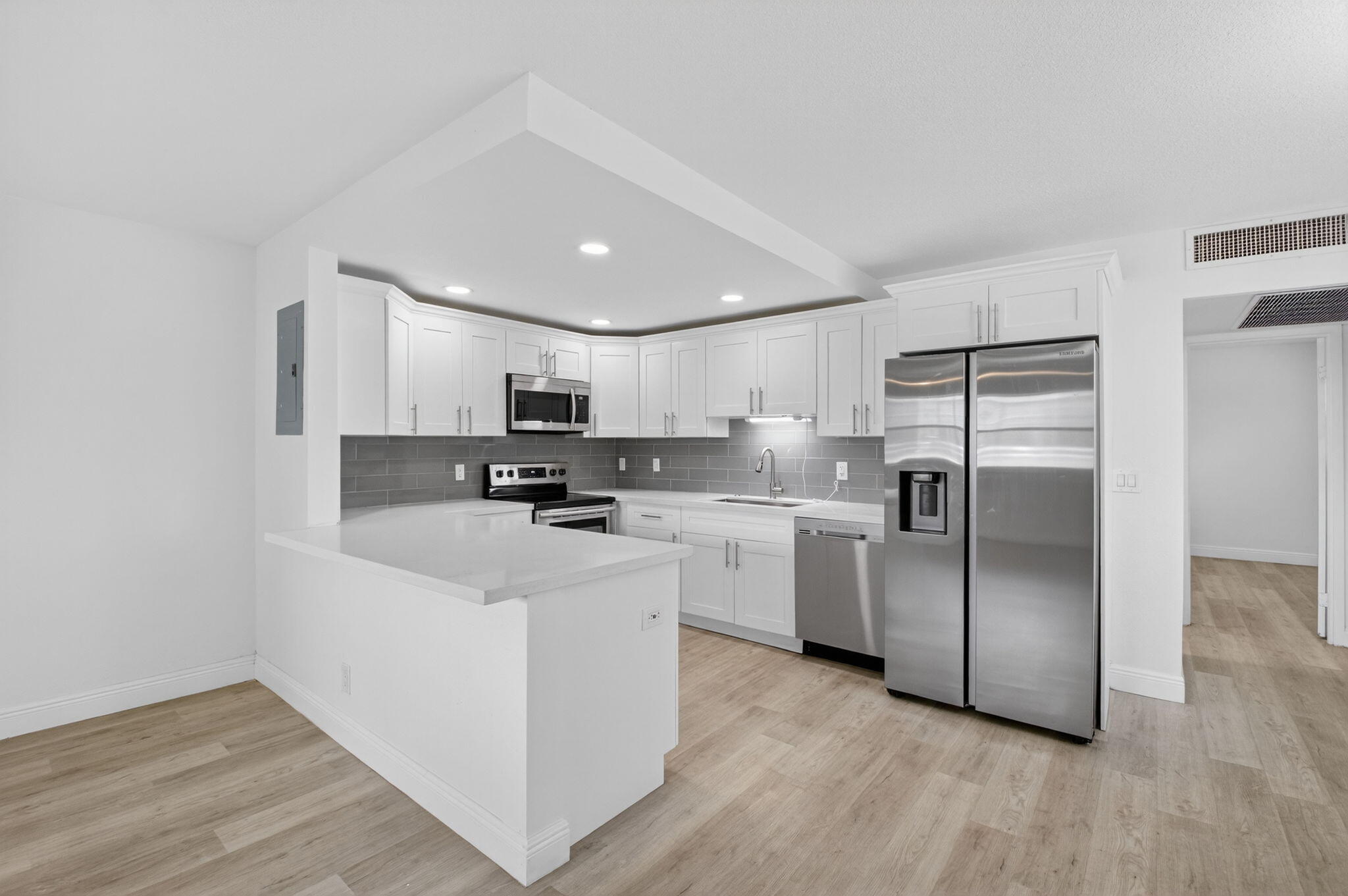 KINGS POINT BRITTANY CONDOS - Residential
