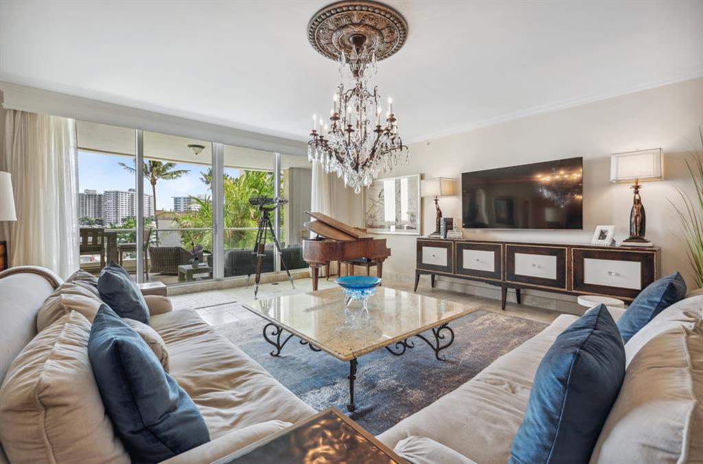 MIZNER GRAND CONDO - Residential