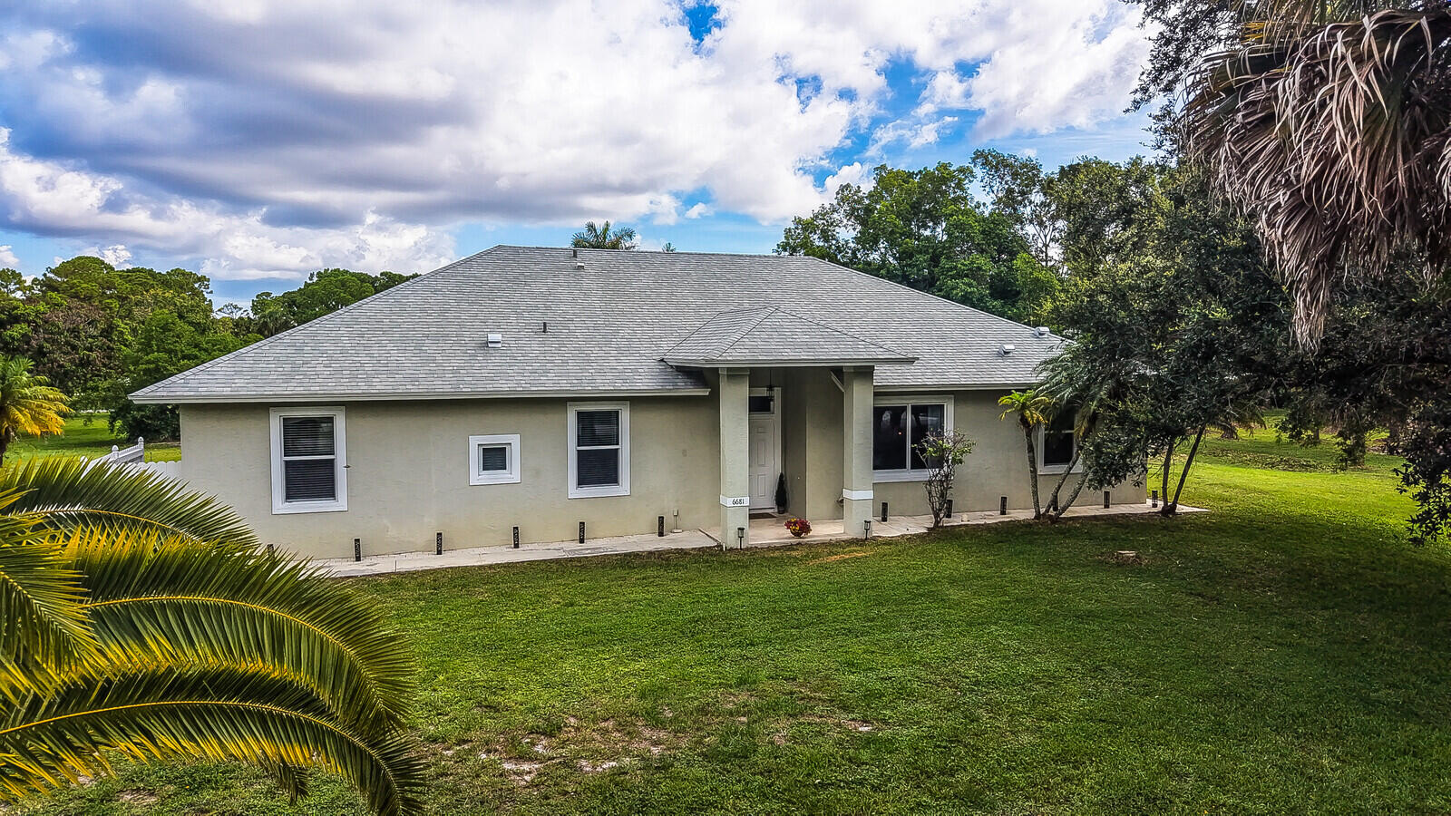 Palm Beach Country Estates - Residential