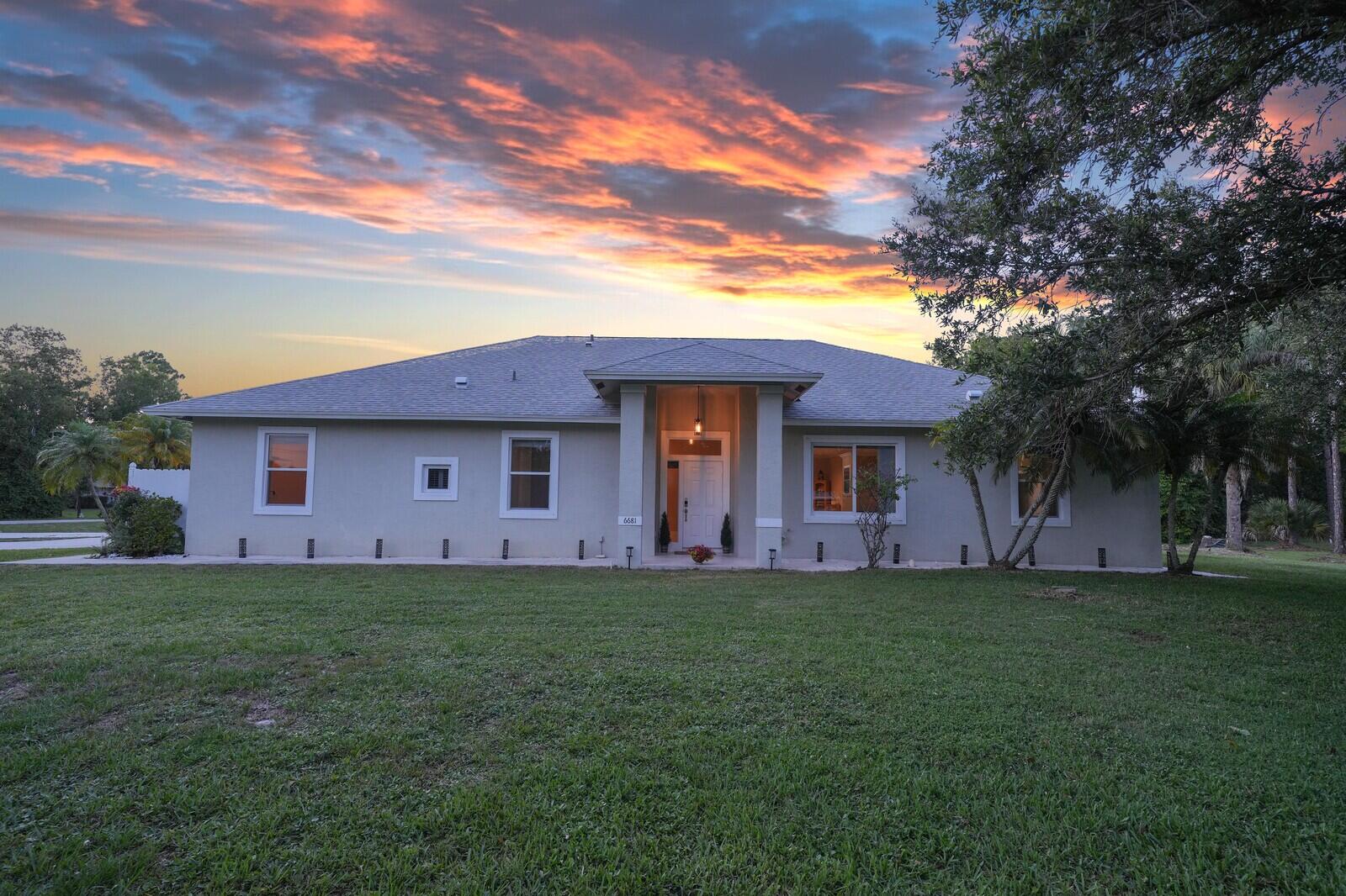 Palm Beach Country Estates - Residential