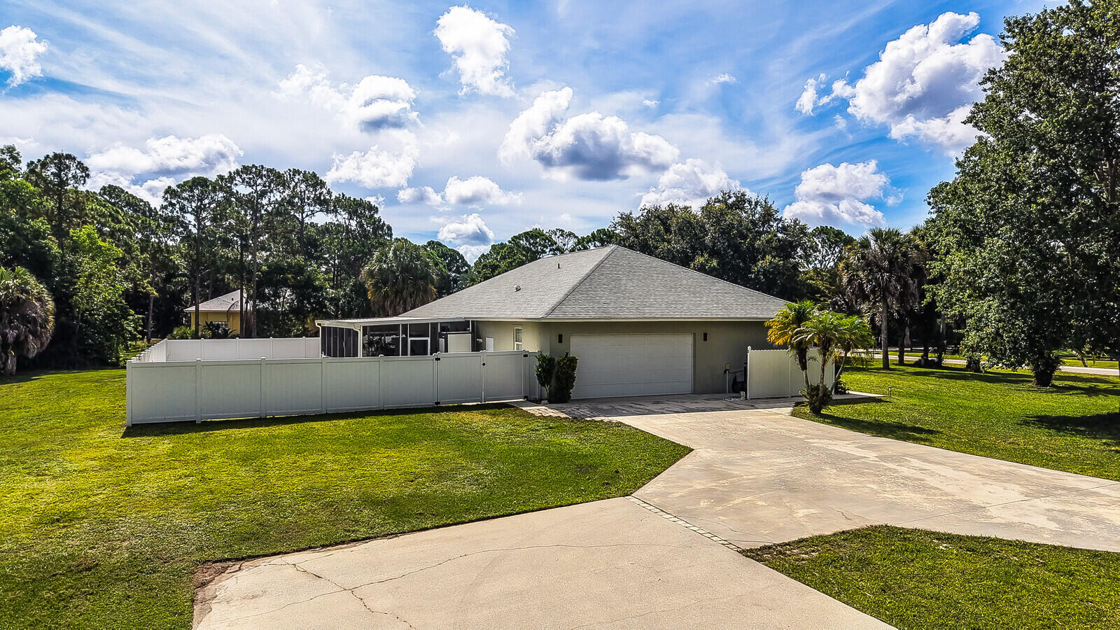 Palm Beach Country Estates - Residential