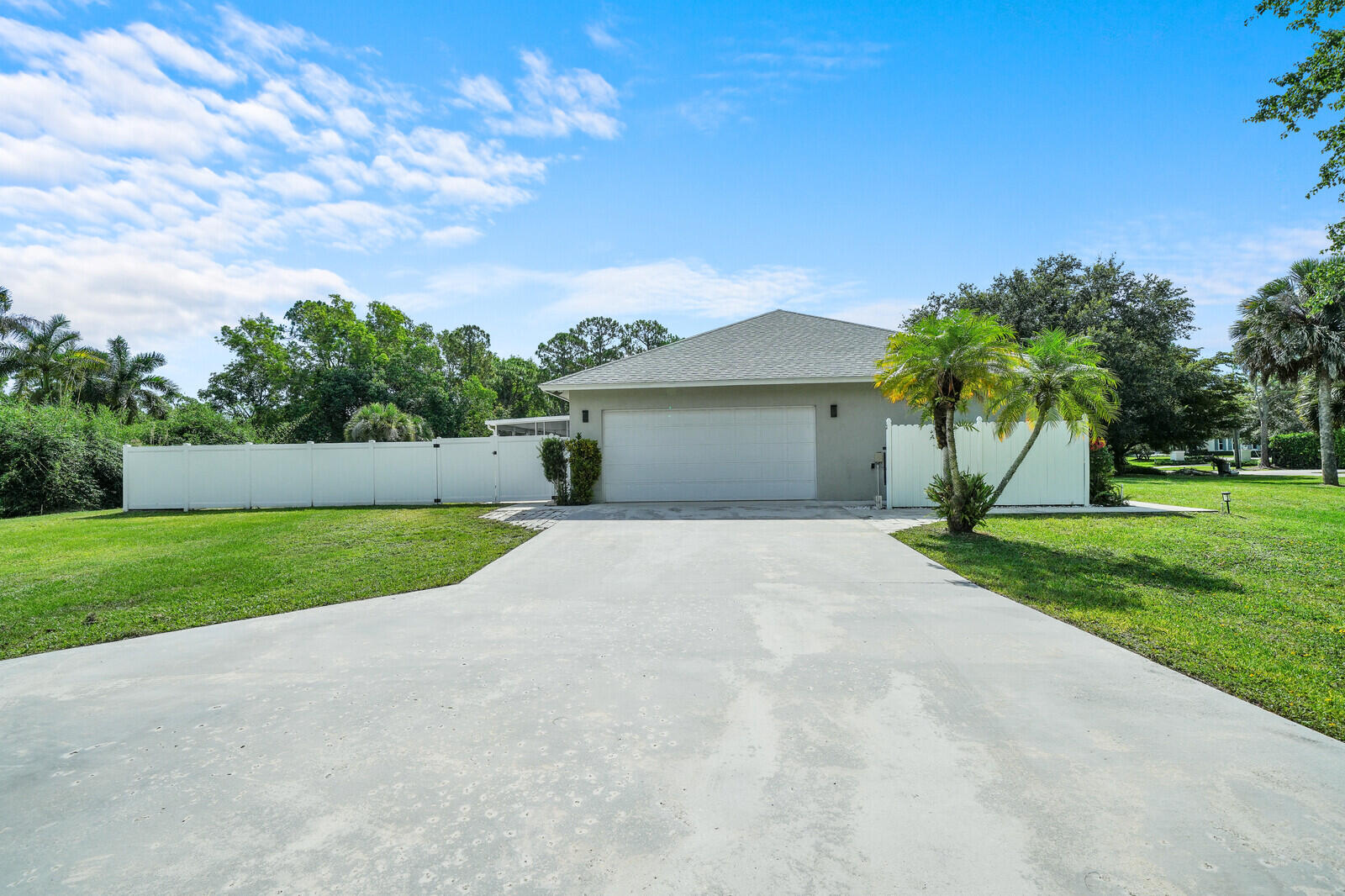 Palm Beach Country Estates - Residential
